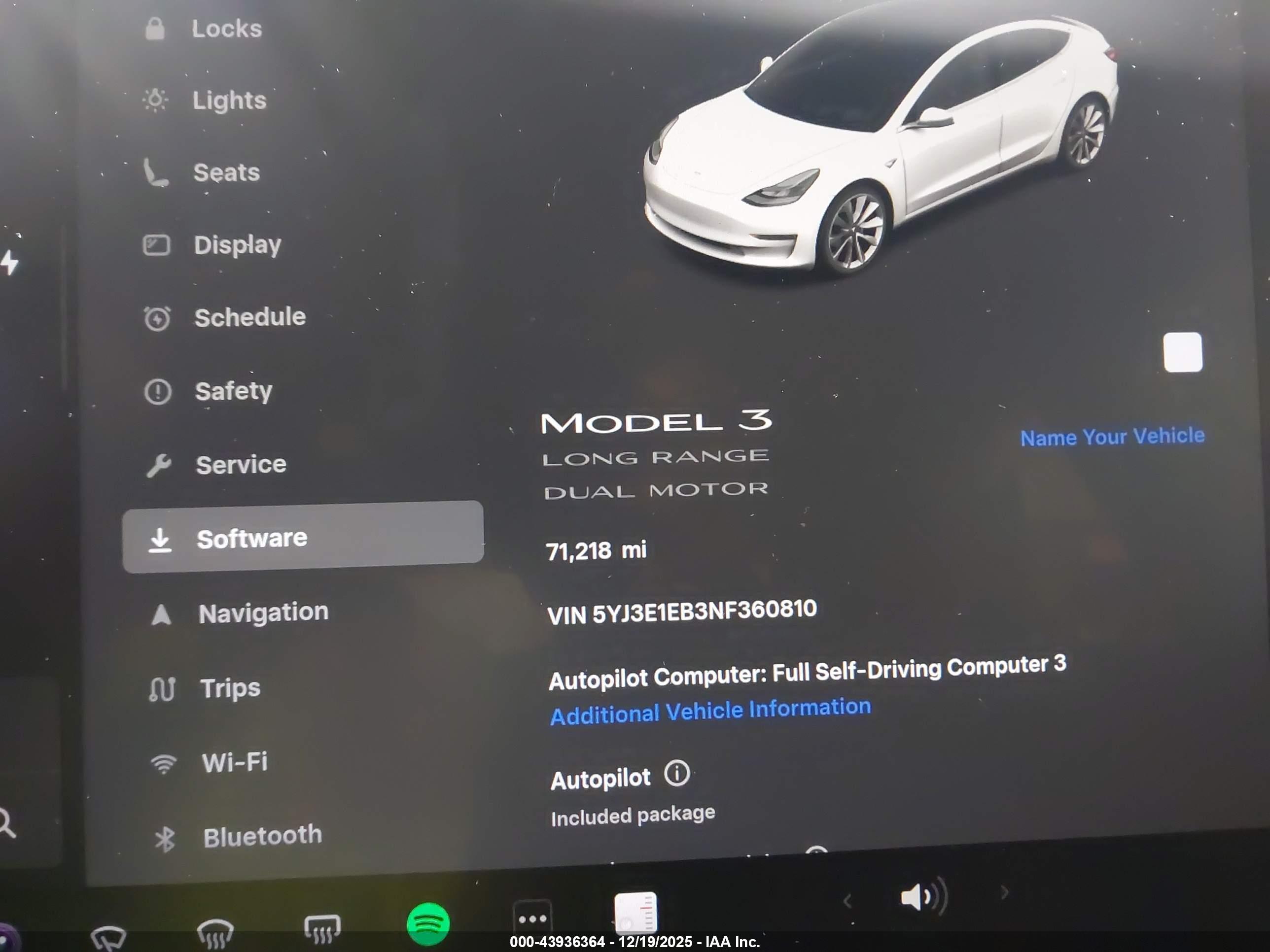 TESLA MODEL image 7