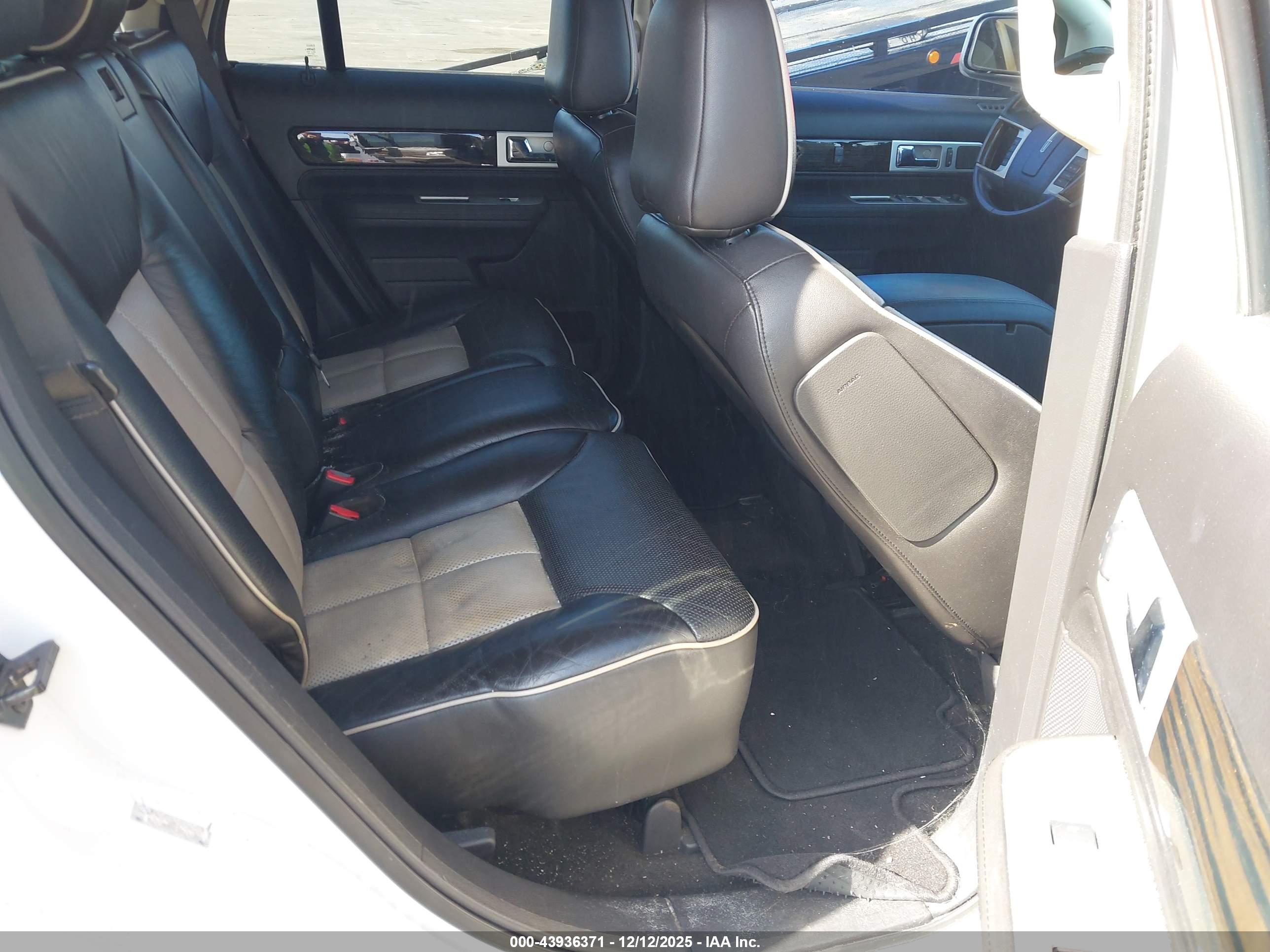 LINCOLN MKX image 8