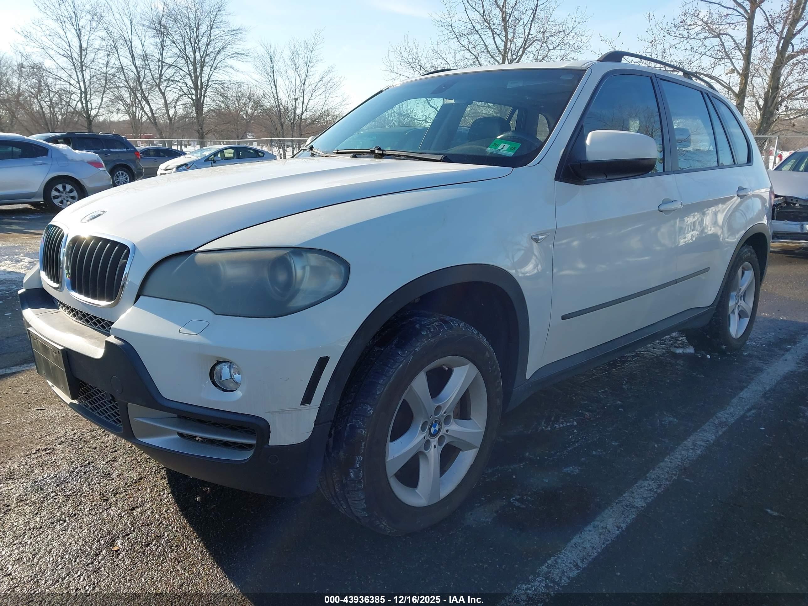 BMW X5 image 2