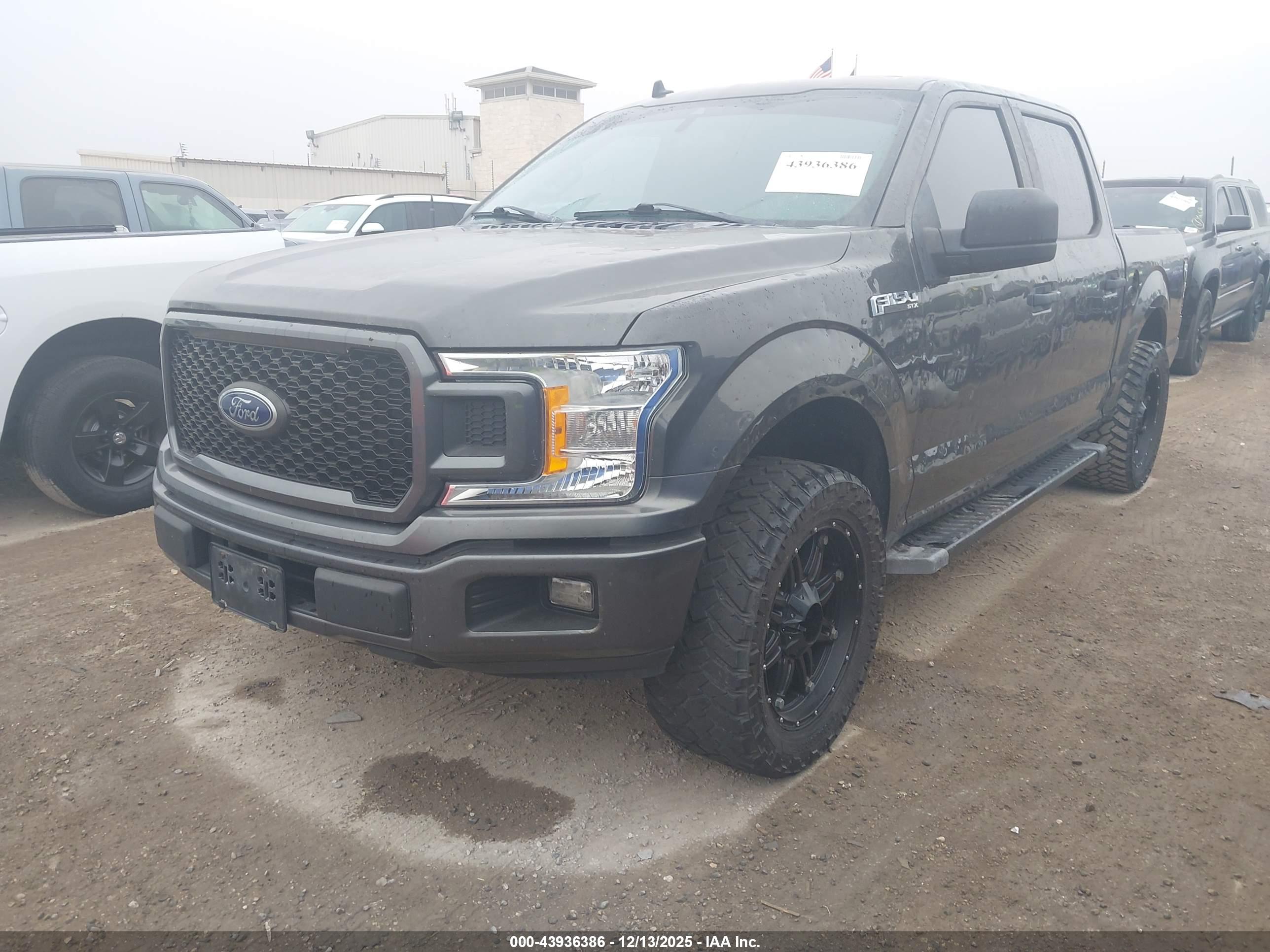 FORD F-150 image 2