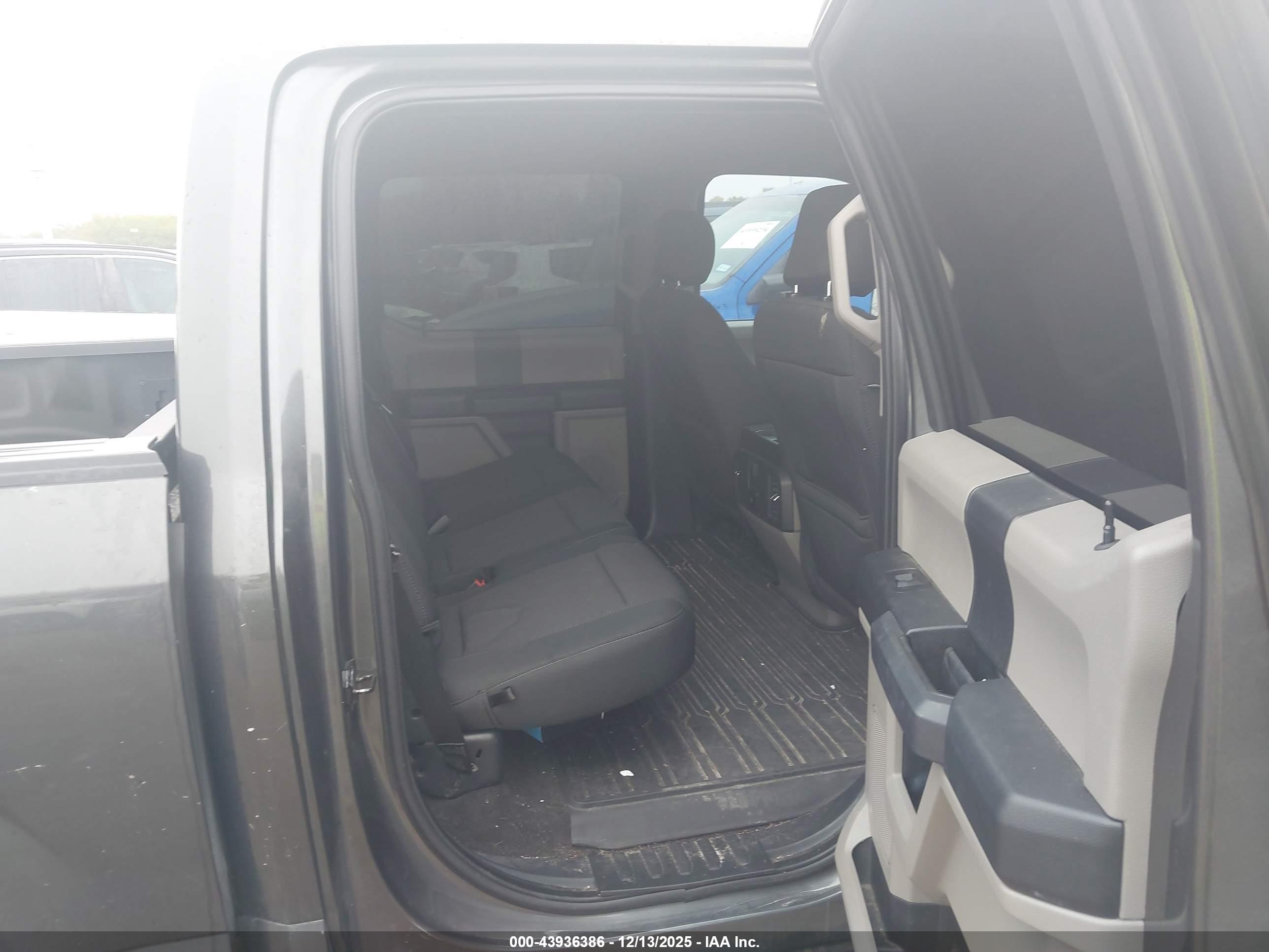 FORD F-150 image 8