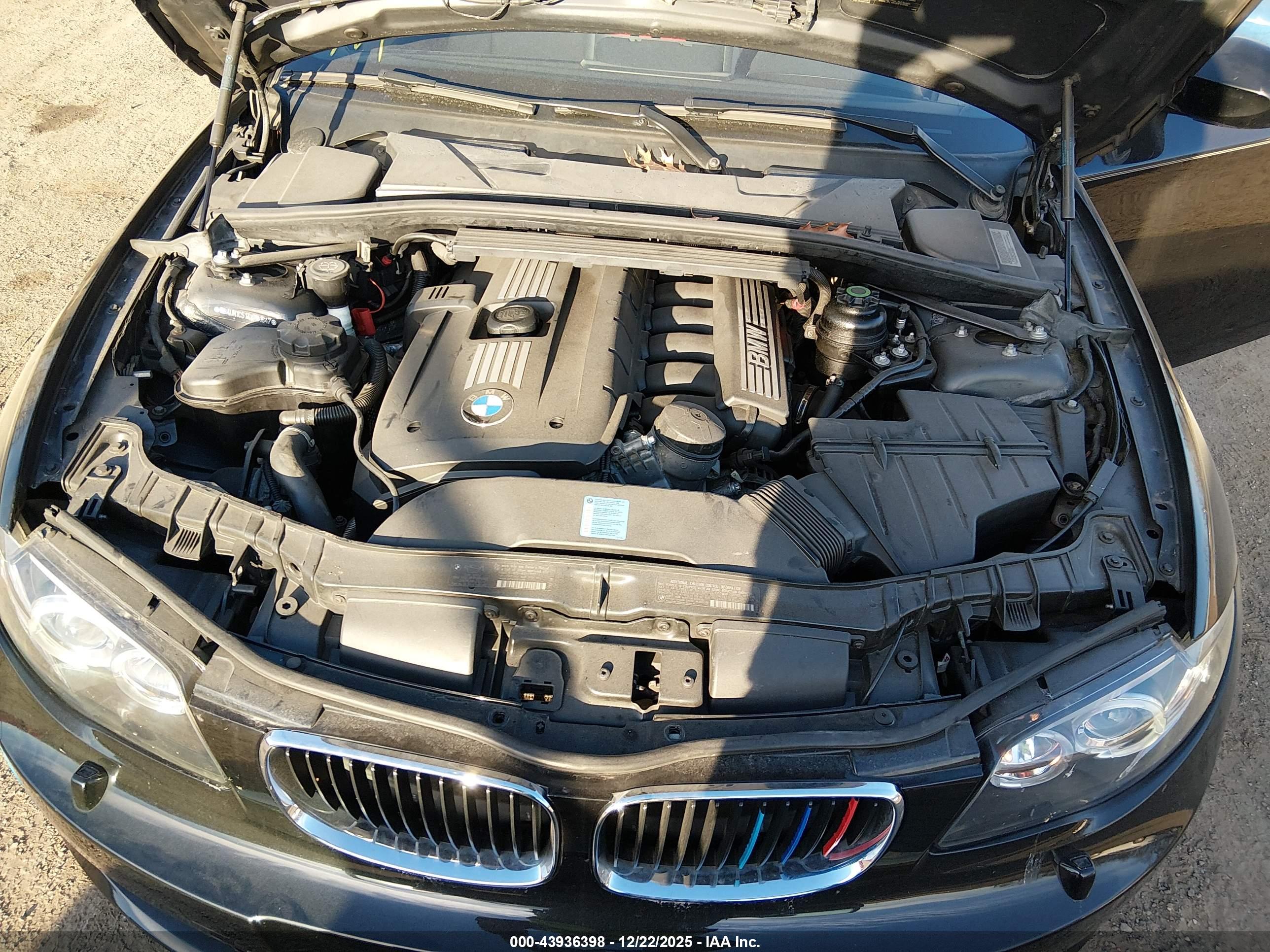 BMW 128I image 10