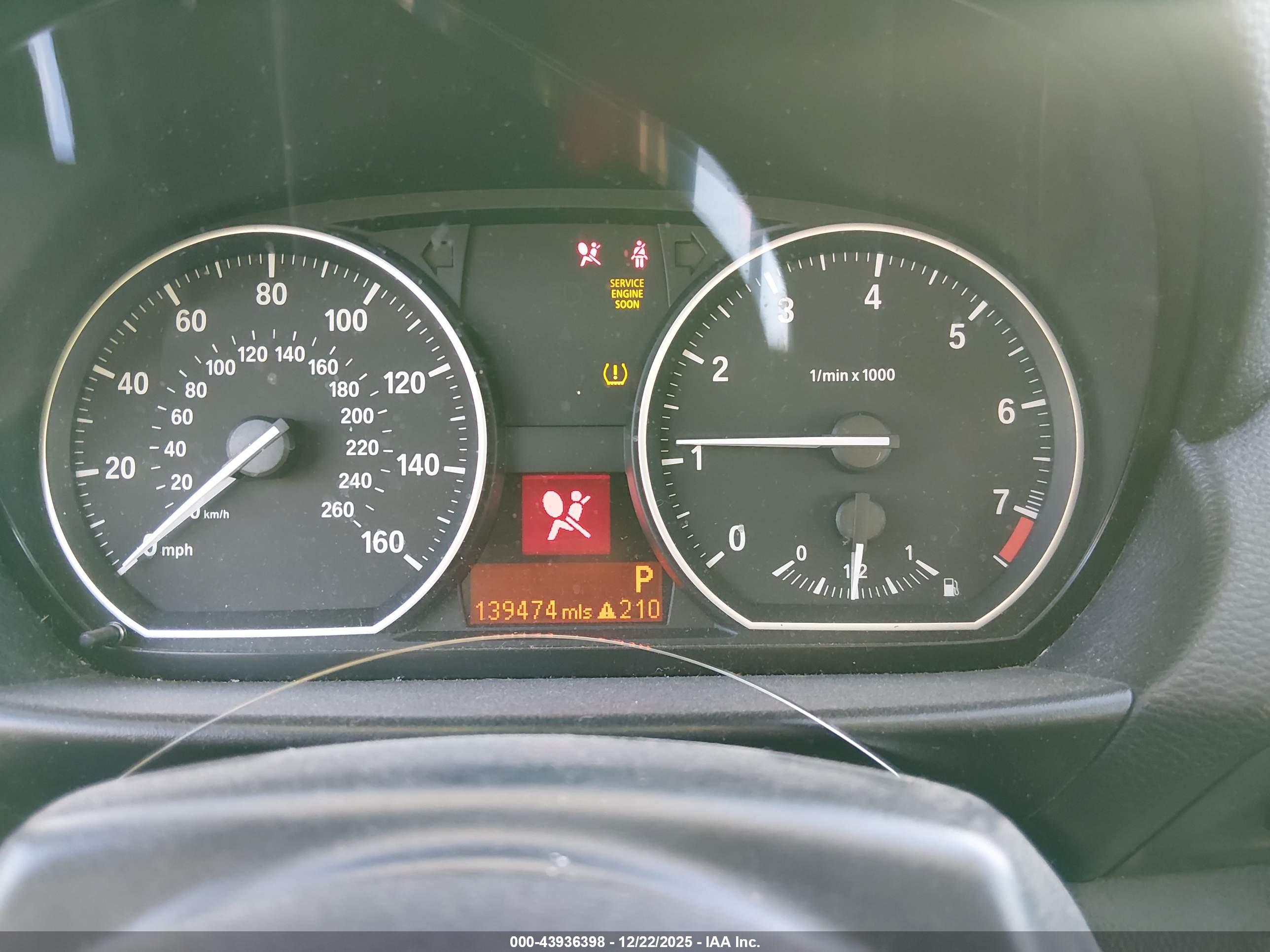 BMW 128I image 7