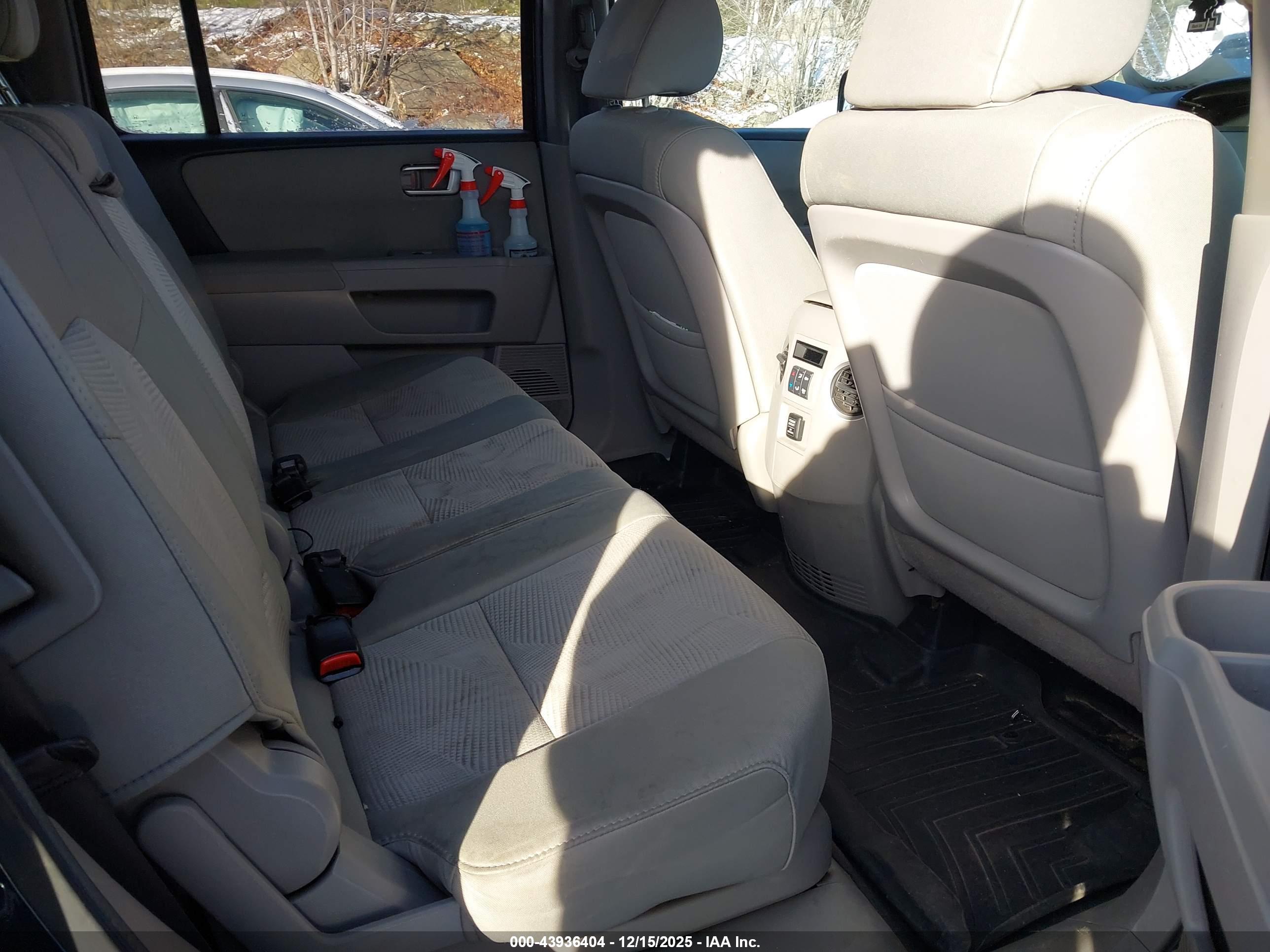HONDA PILOT image 8
