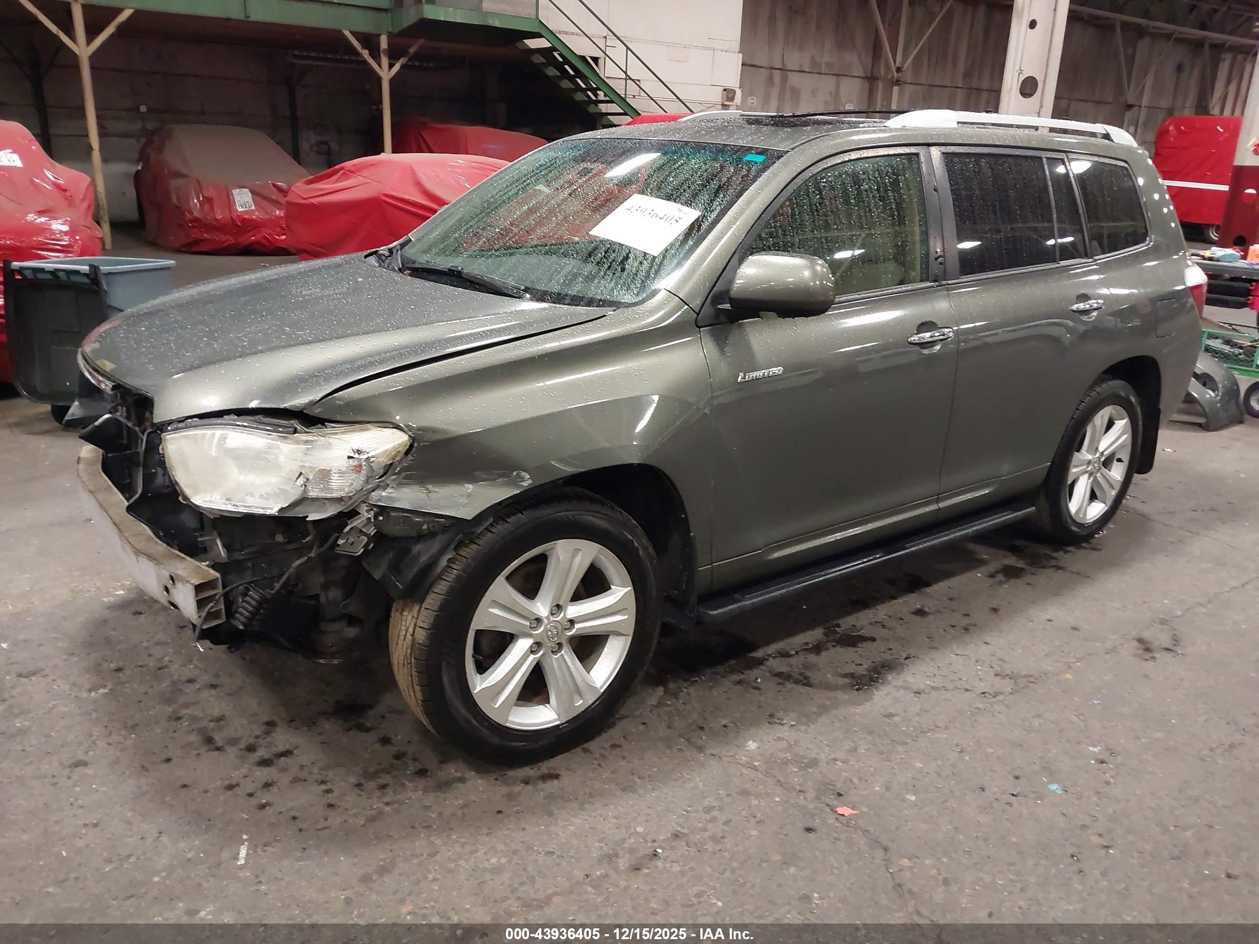 TOYOTA HIGHLANDER image 2