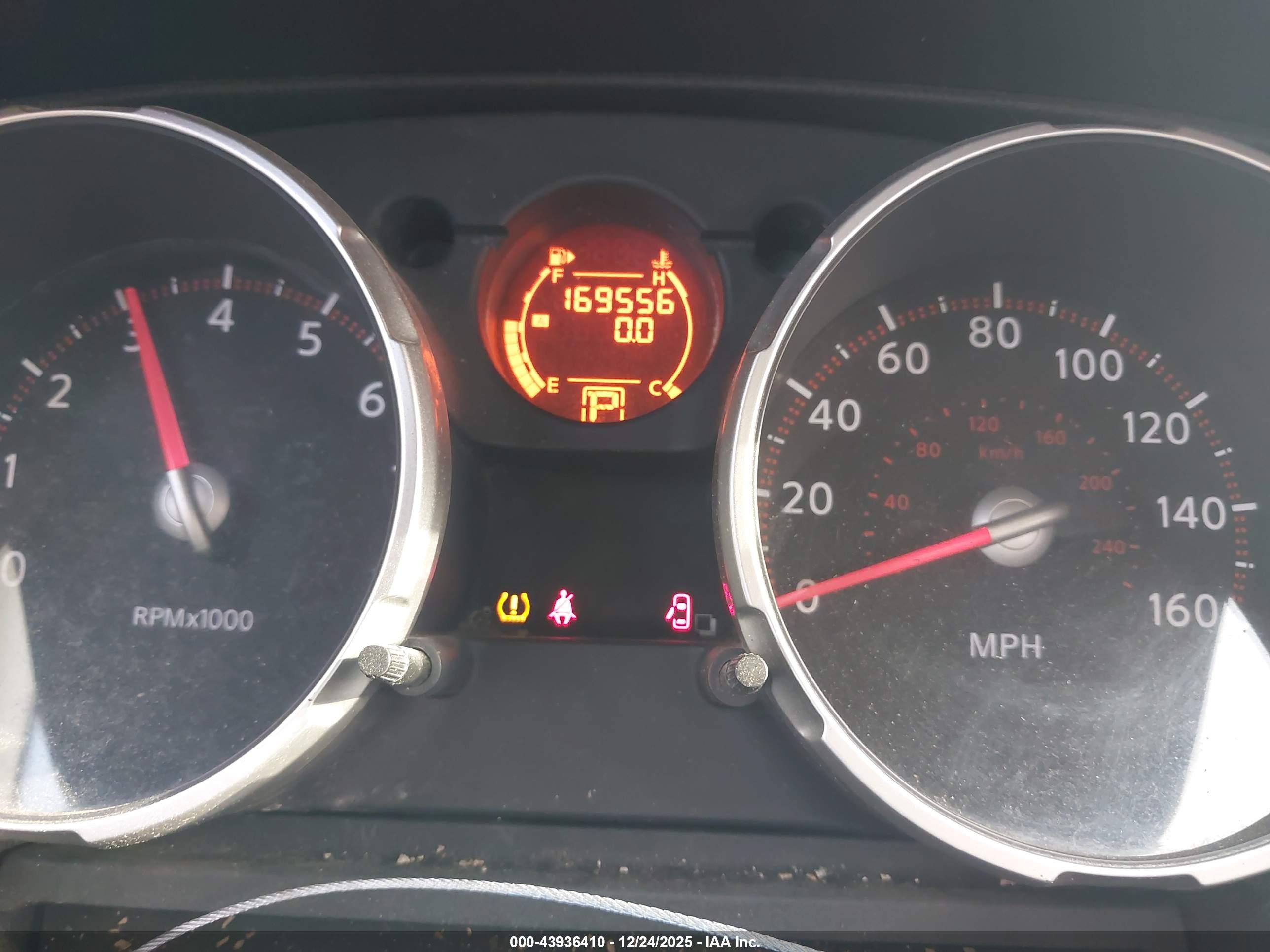 NISSAN ROGUE image 7
