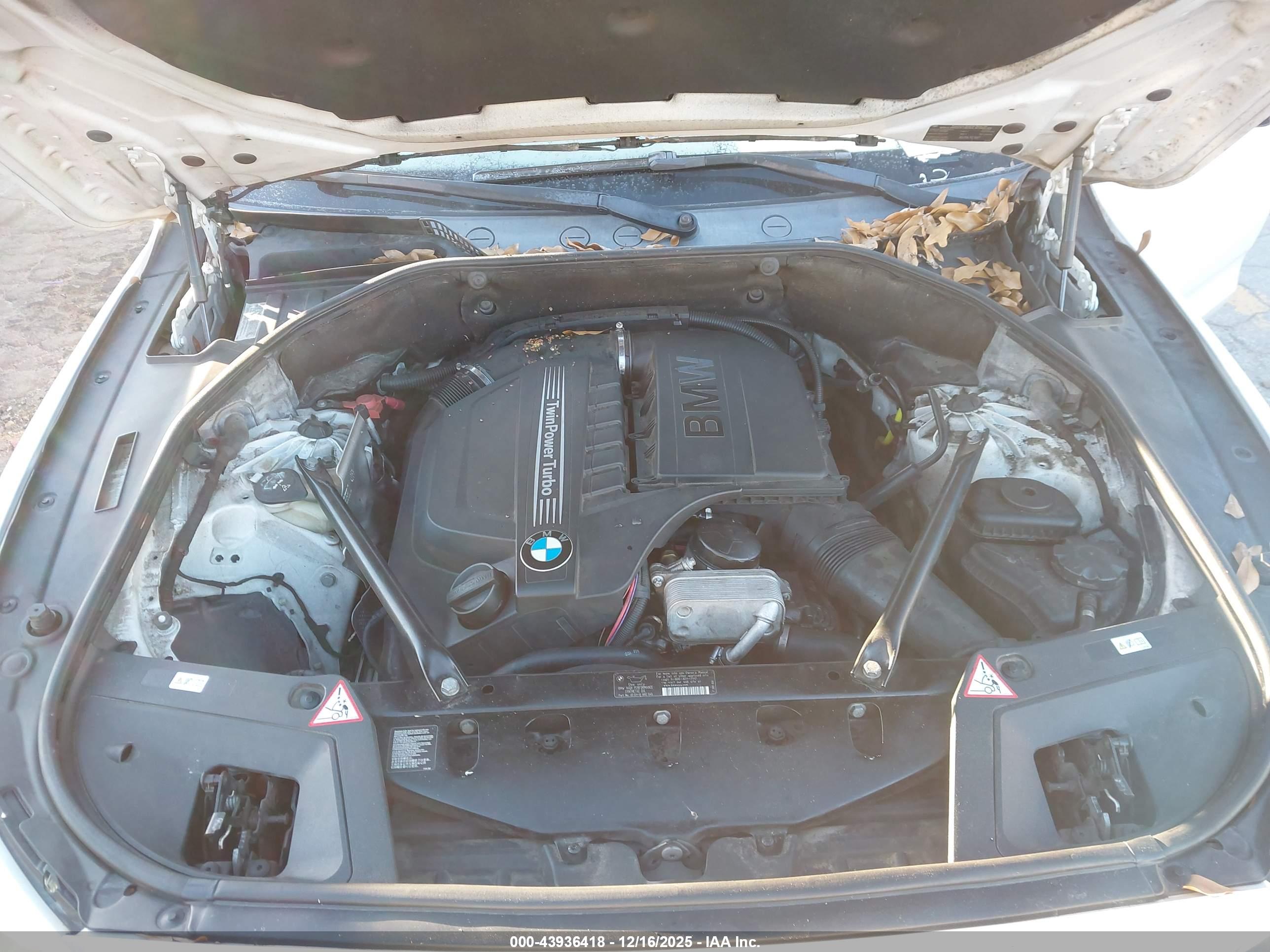 BMW 535I image 10
