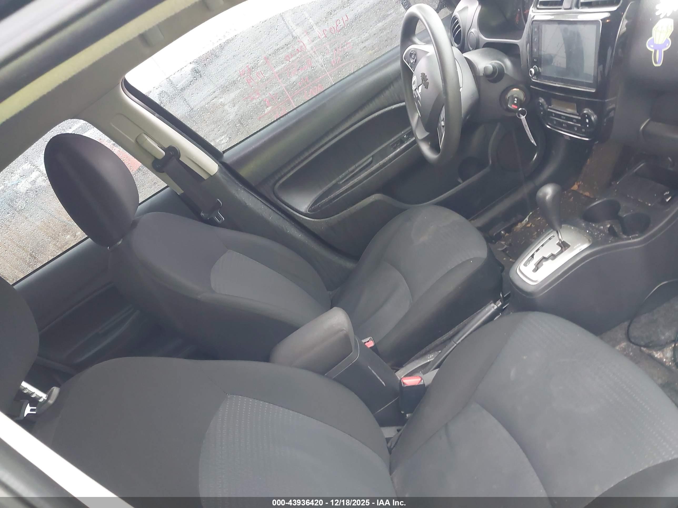 MITSUBISHI MIRAGE image 5
