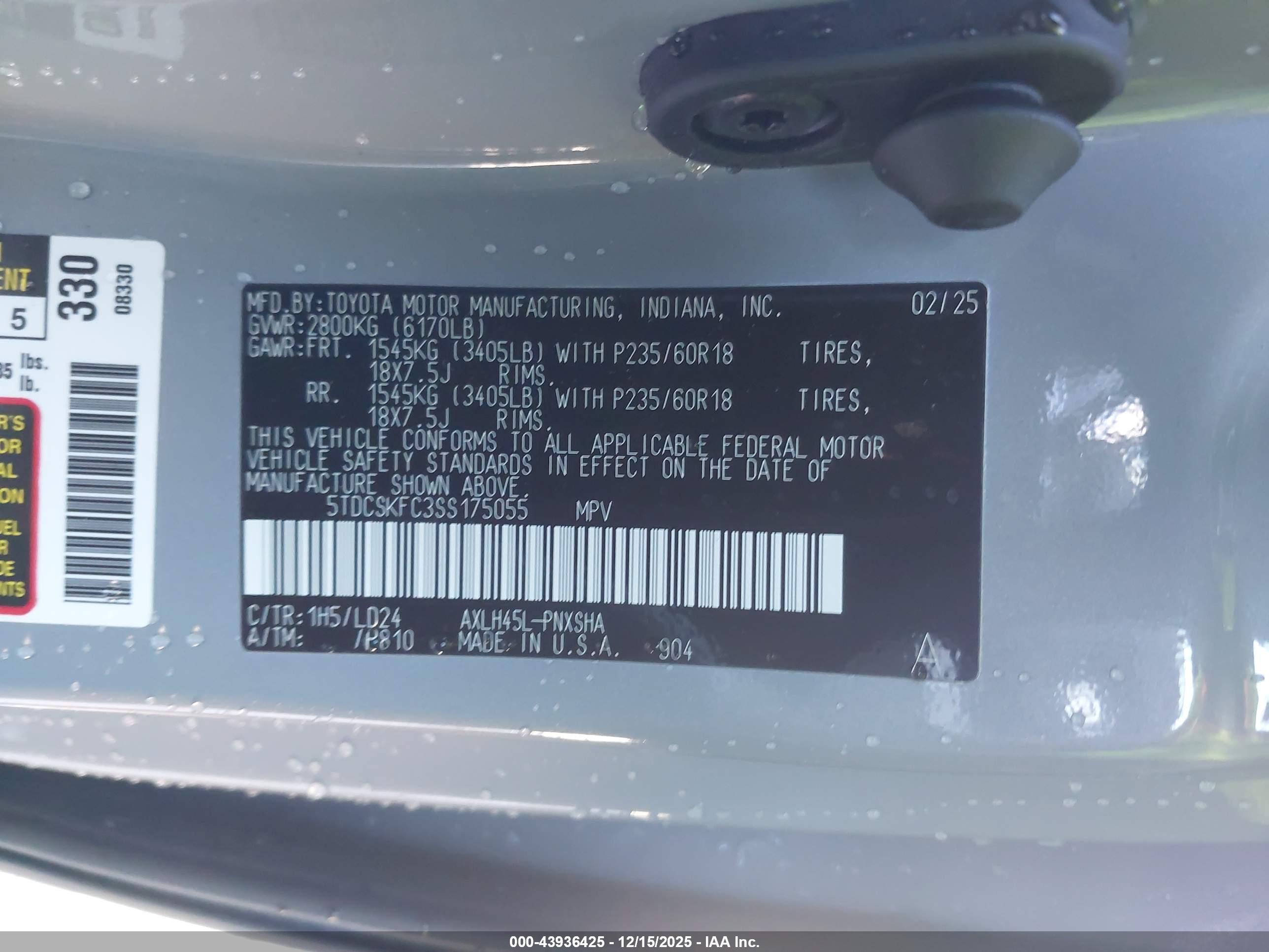 TOYOTA SIENNA image 9