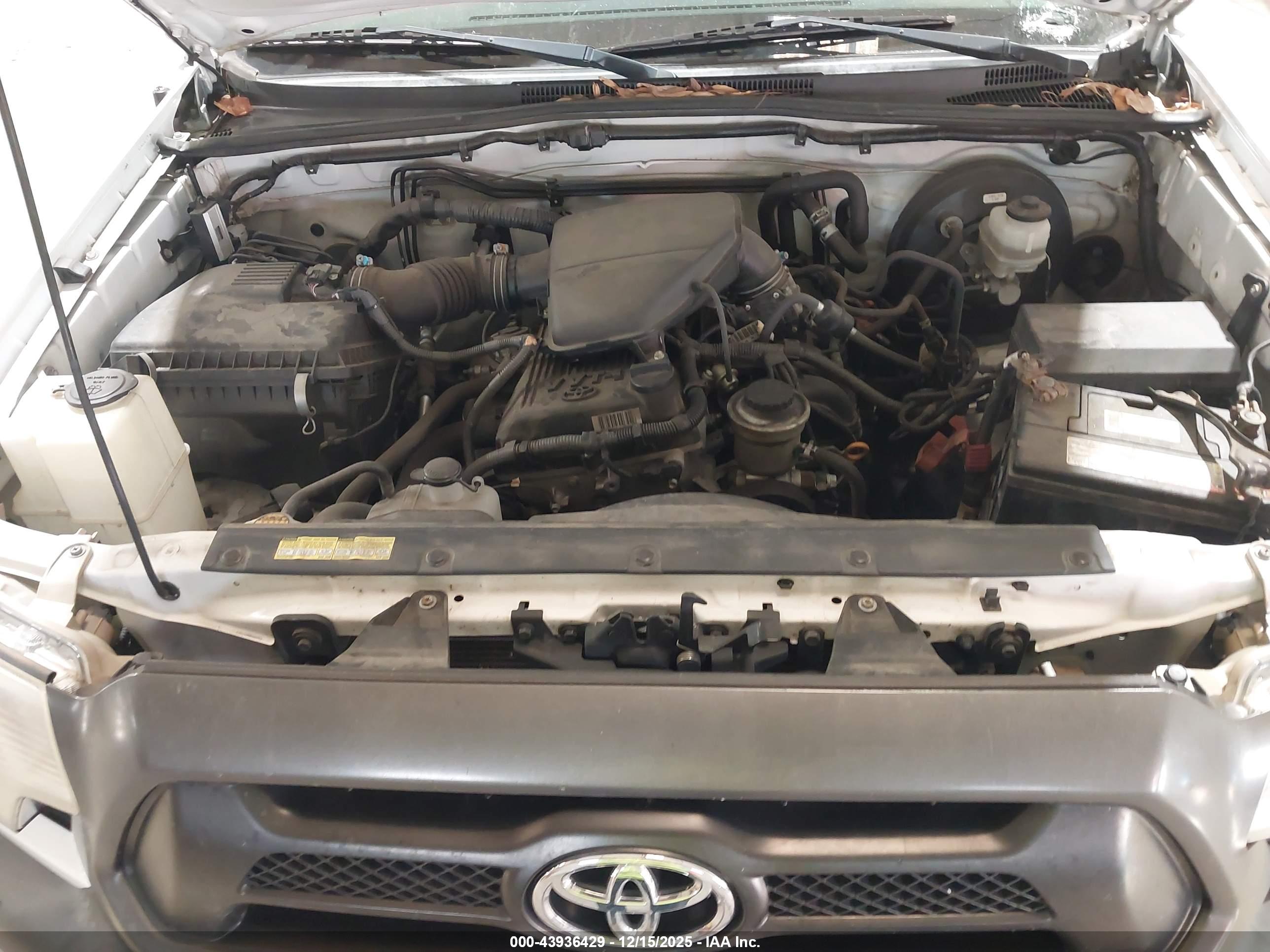 TOYOTA TACOMA image 10