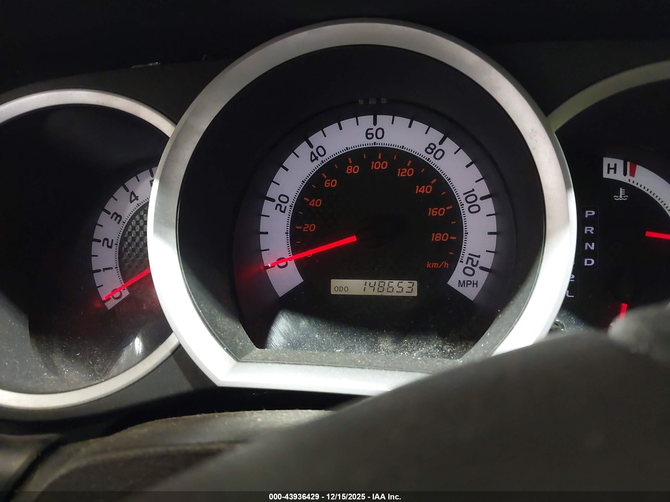 TOYOTA TACOMA image 7