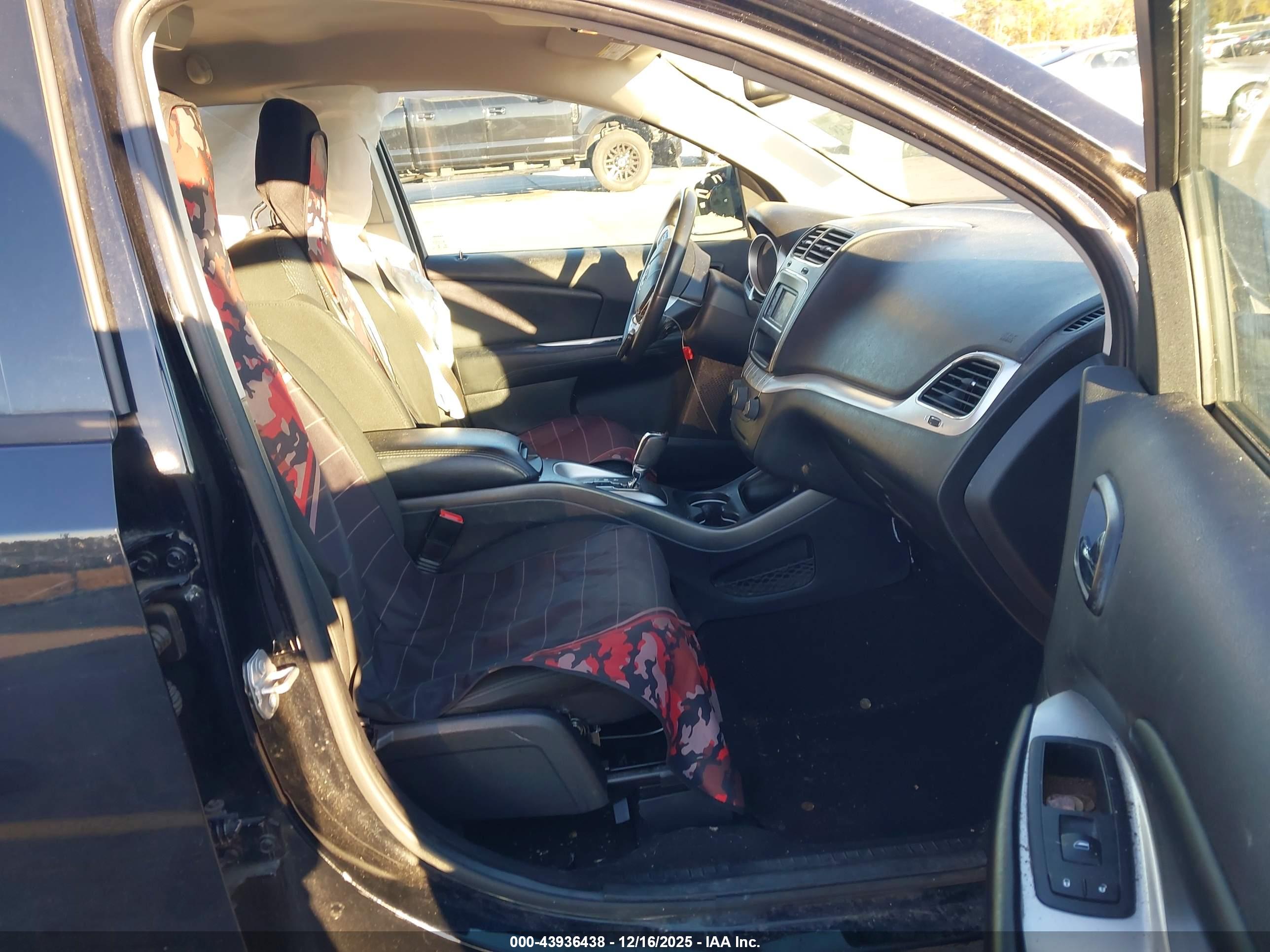 DODGE JOURNEY image 5