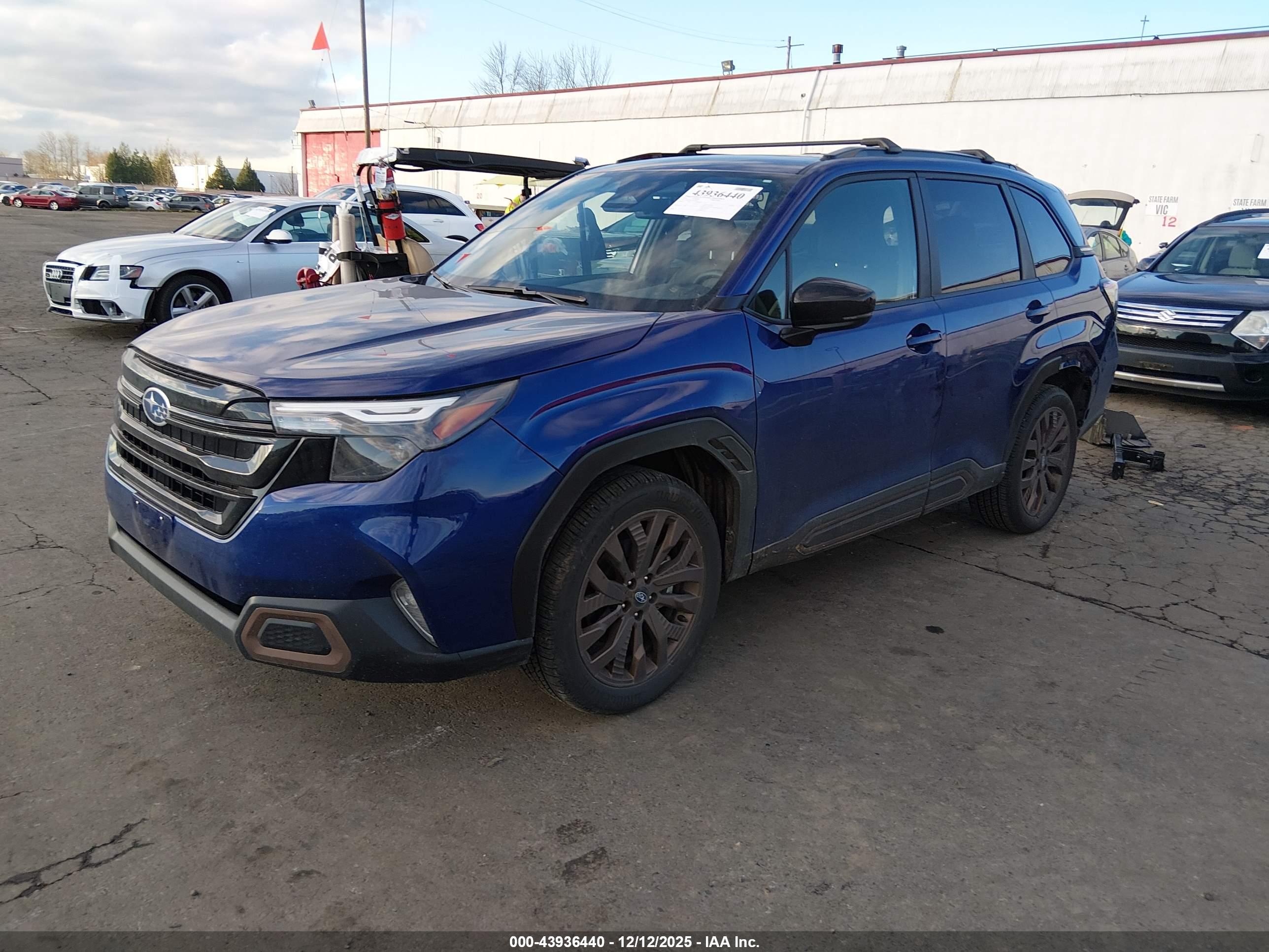 SUBARU FORESTER image 2