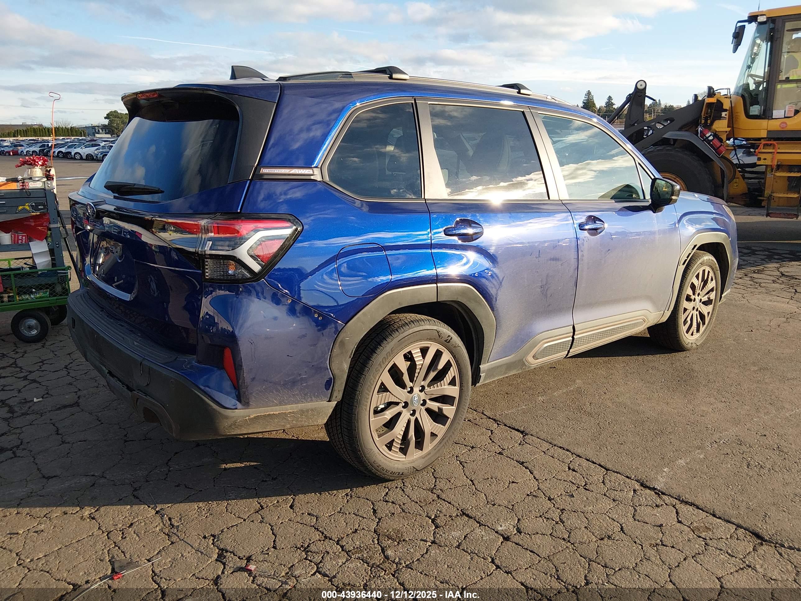 SUBARU FORESTER image 4