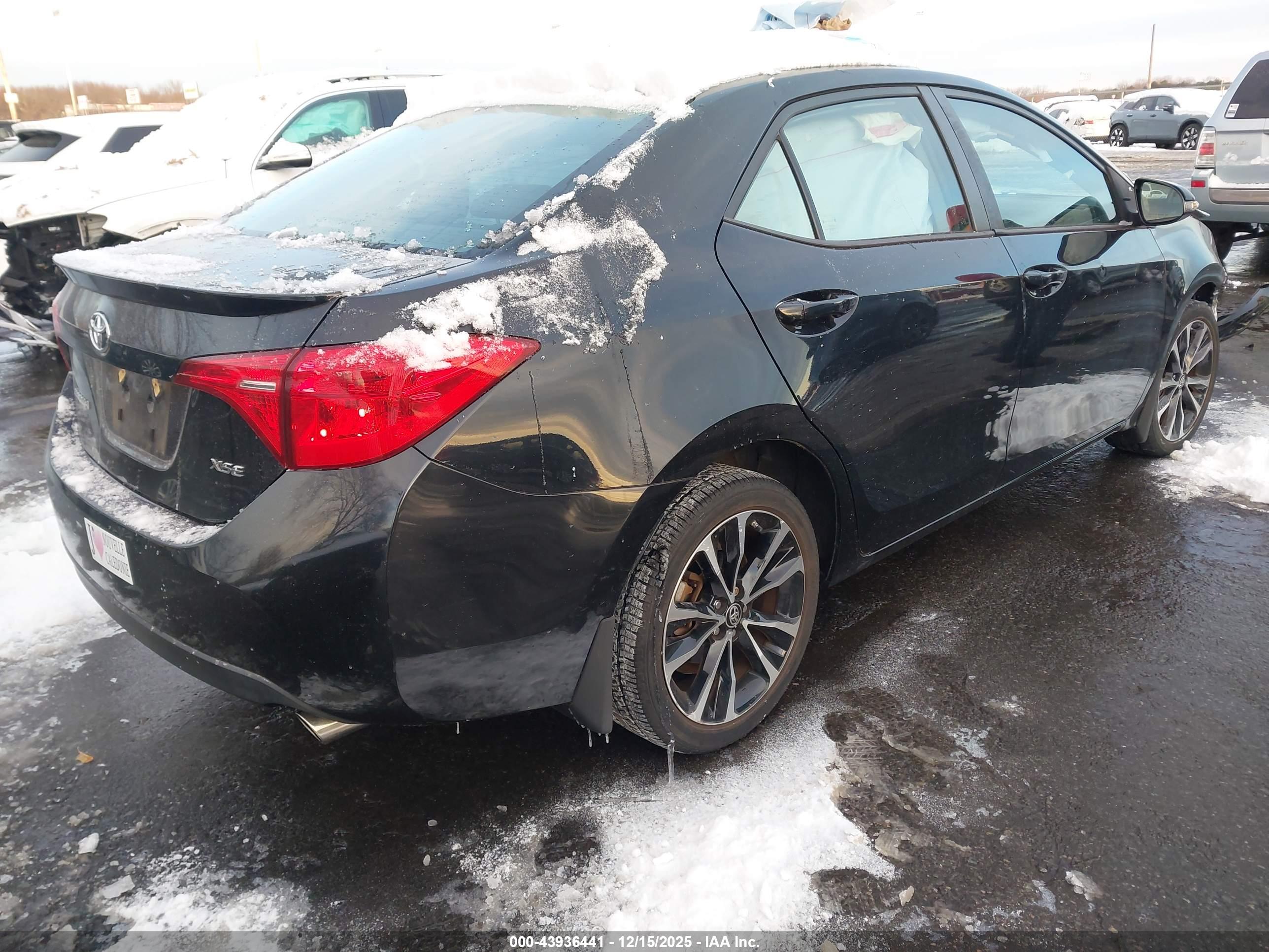 TOYOTA COROLLA image 4