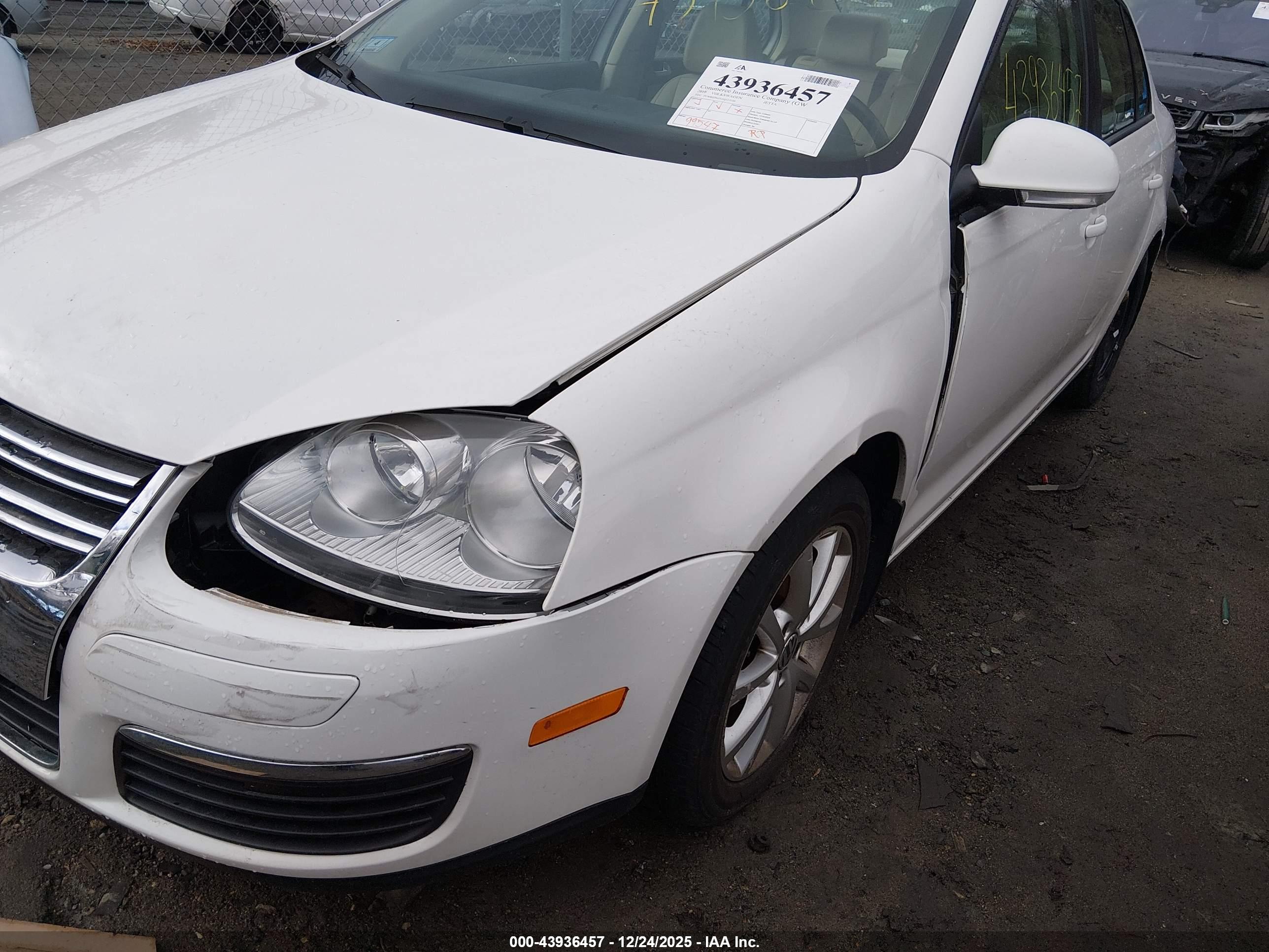 VOLKSWAGEN JETTA image 6