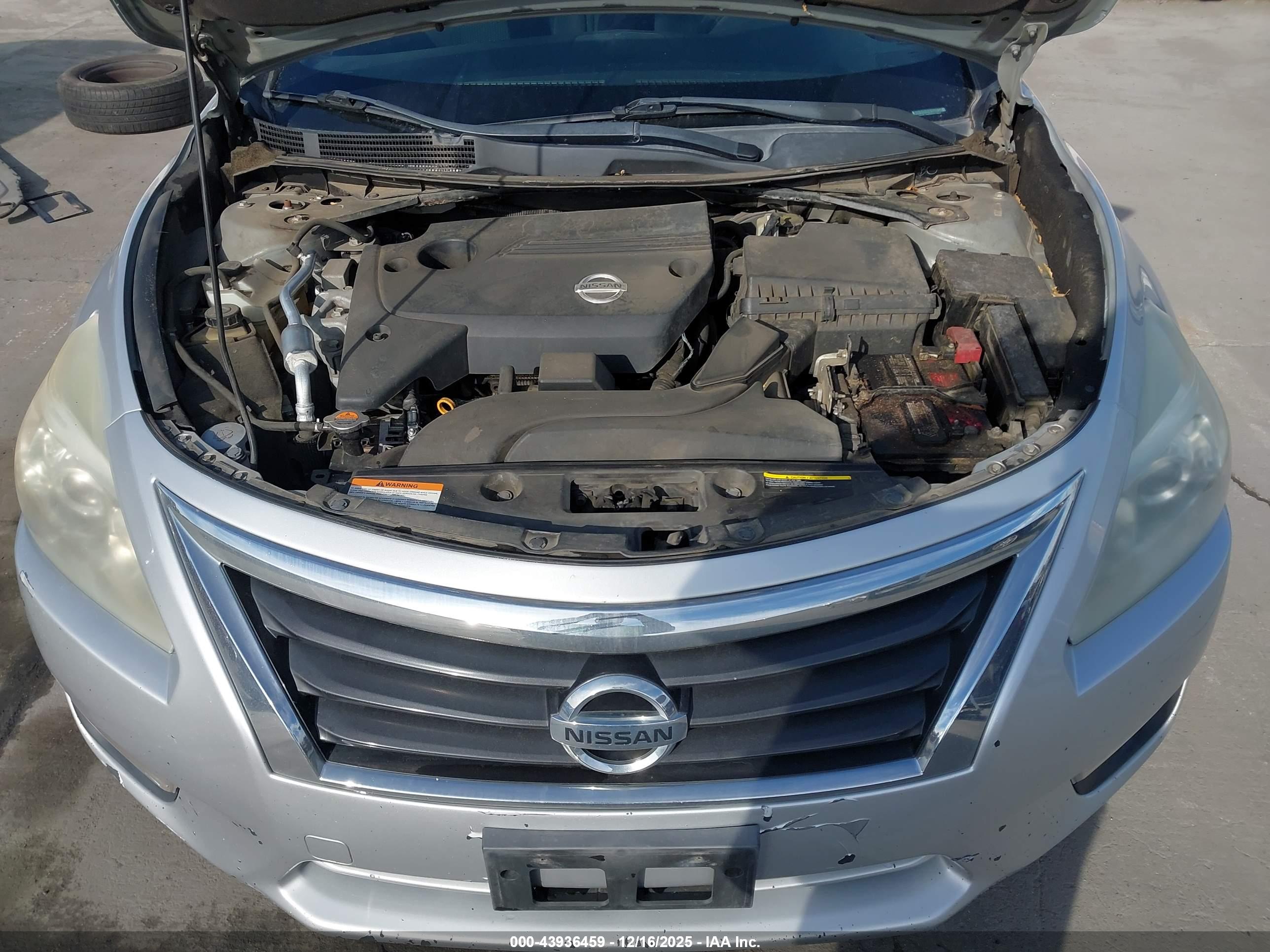 NISSAN ALTIMA image 10