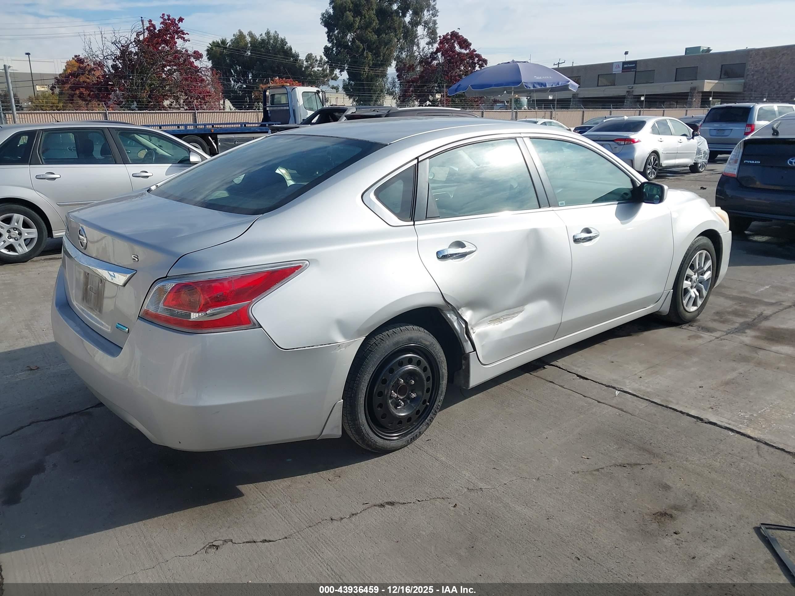NISSAN ALTIMA image 4