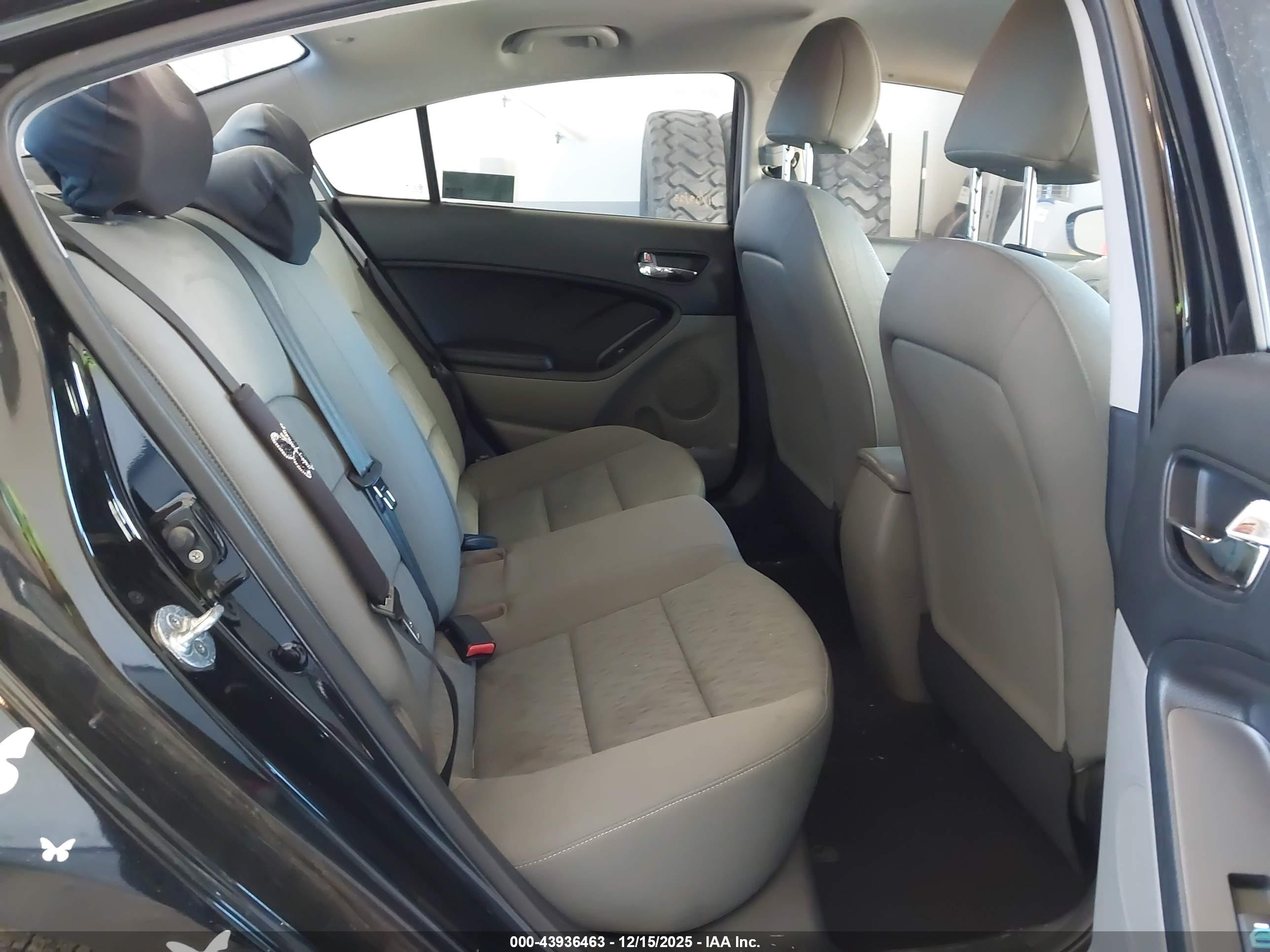 KIA FORTE image 8