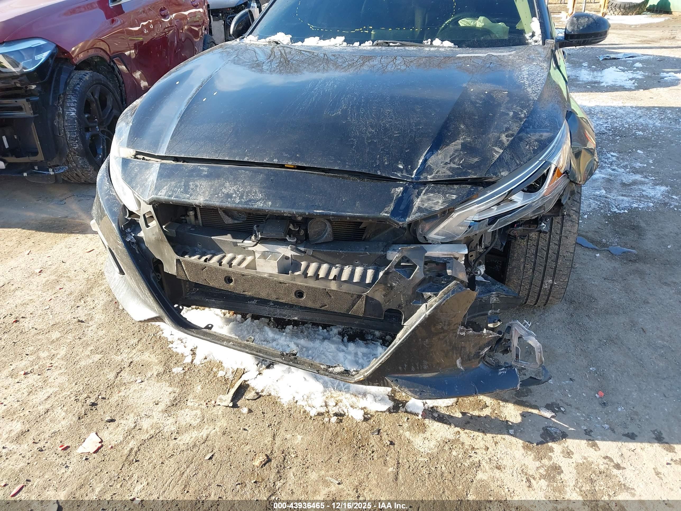 NISSAN ALTIMA image 6