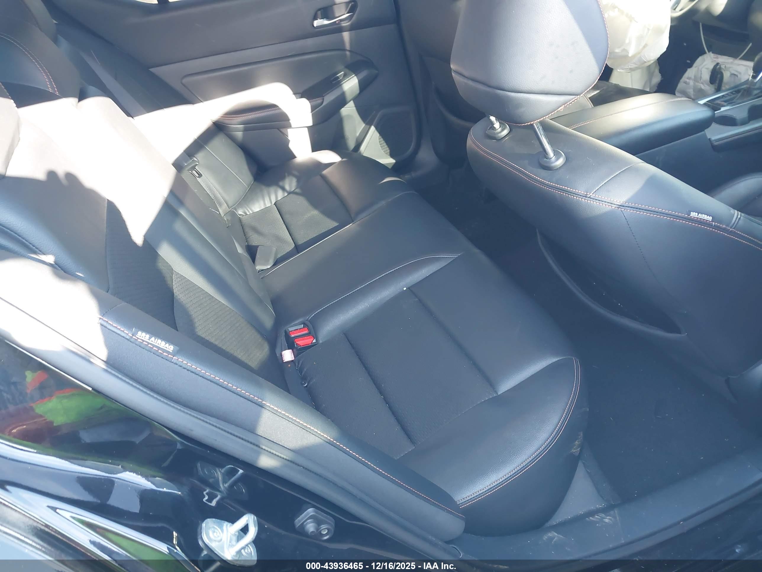 NISSAN ALTIMA image 8
