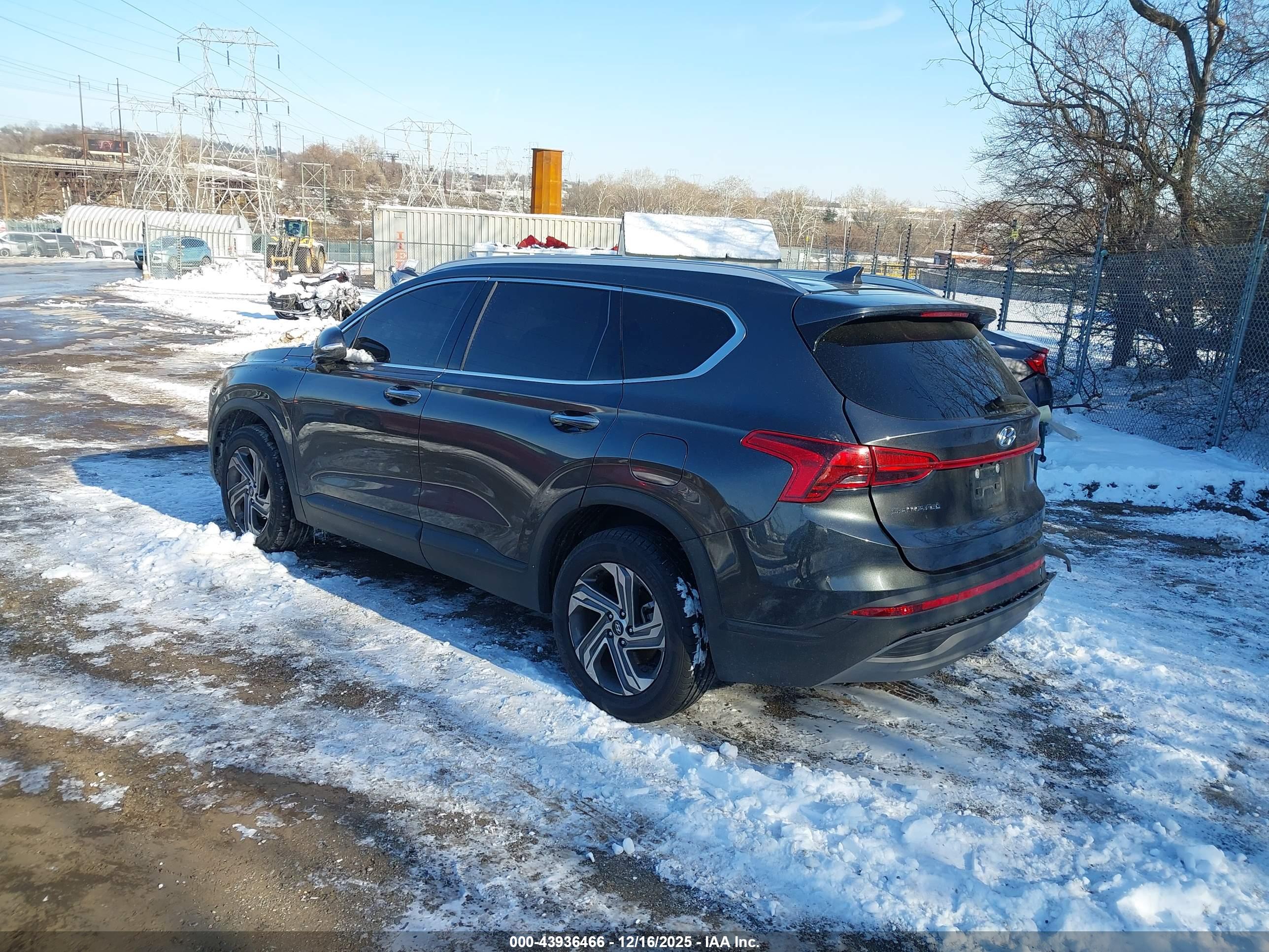 HYUNDAI SANTA image 3