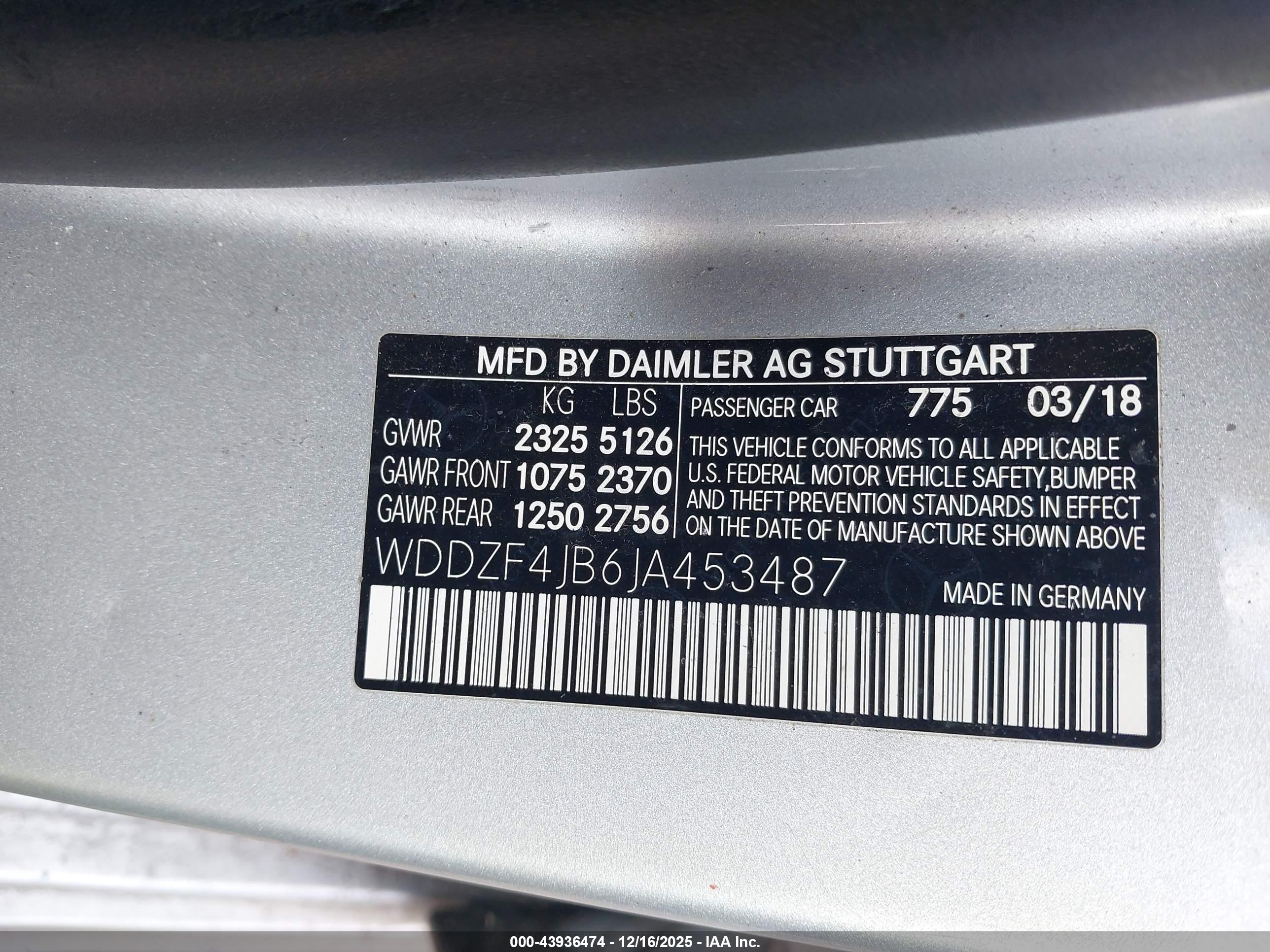 MERCEDES-BENZ E image 9