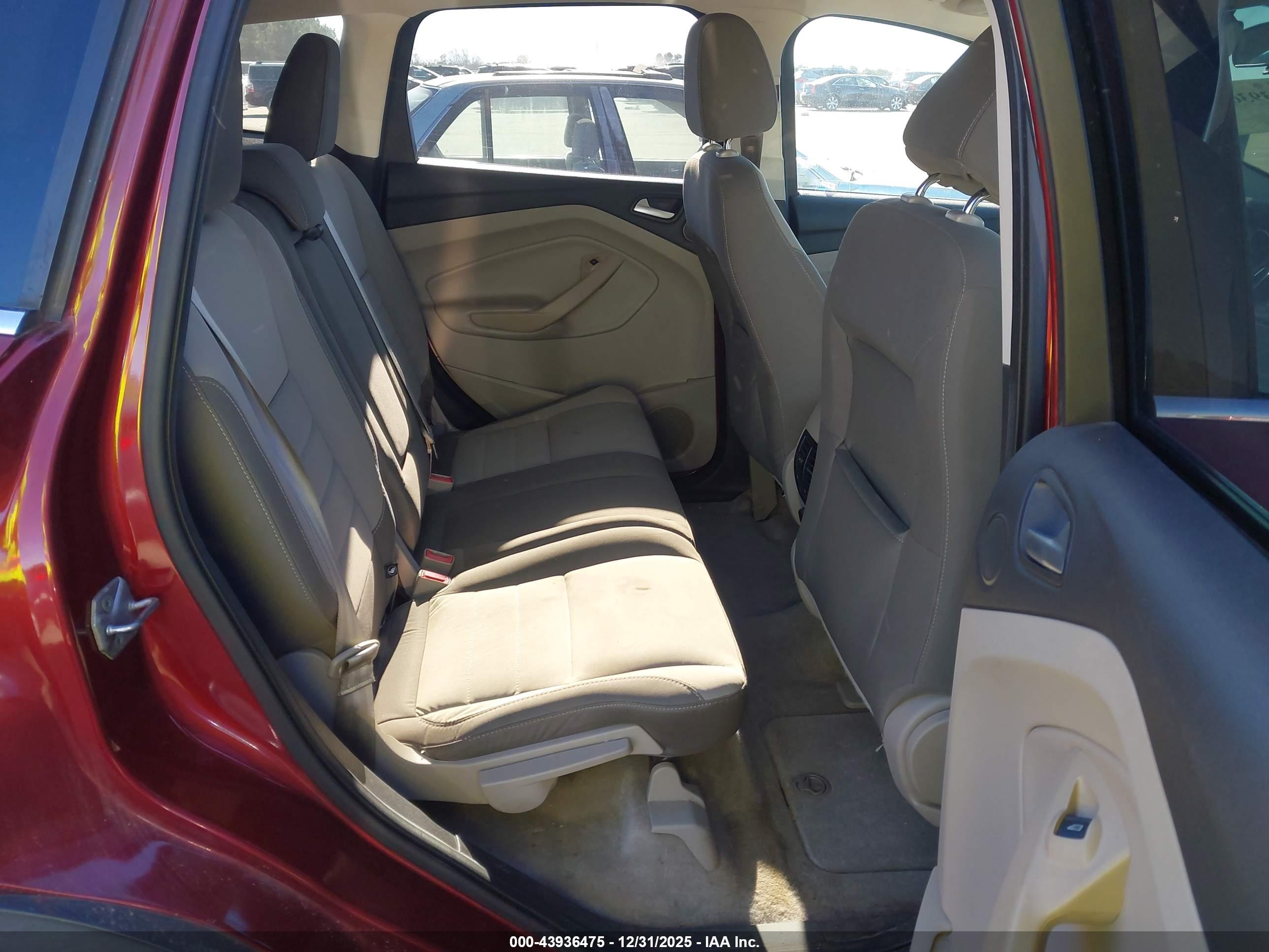FORD ESCAPE image 8