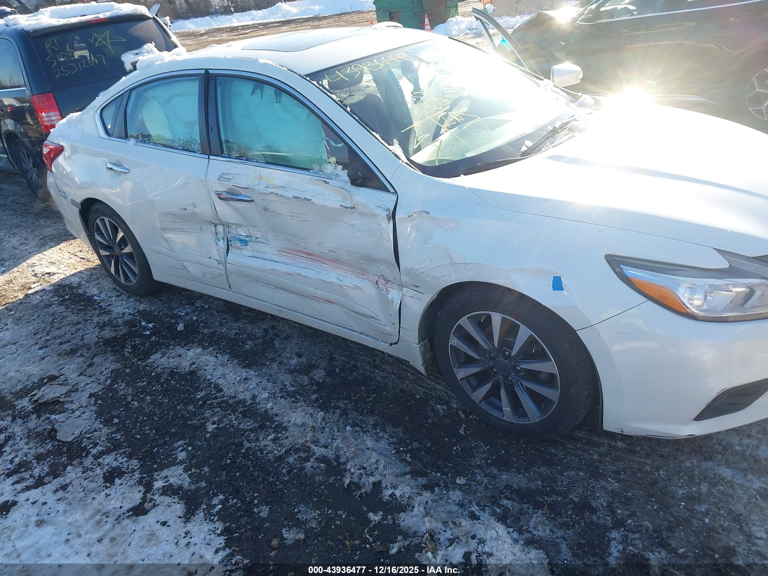 NISSAN ALTIMA image 6