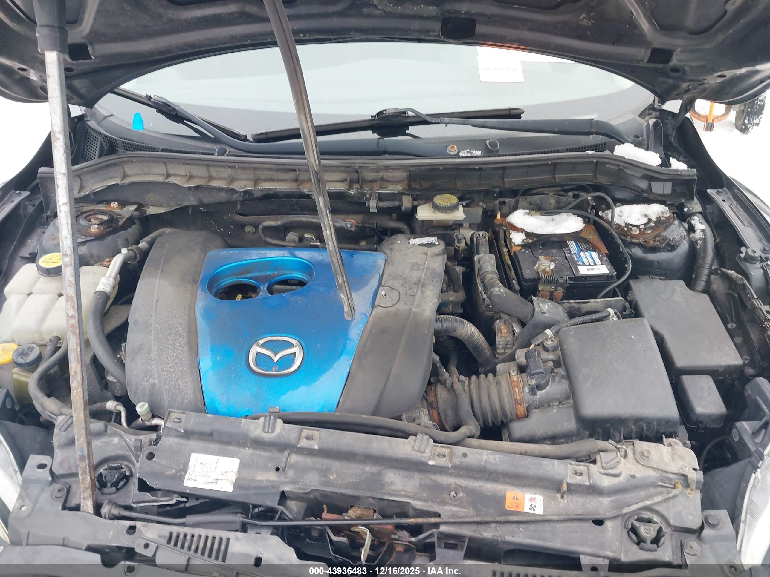 MAZDA MAZDA3 image 10
