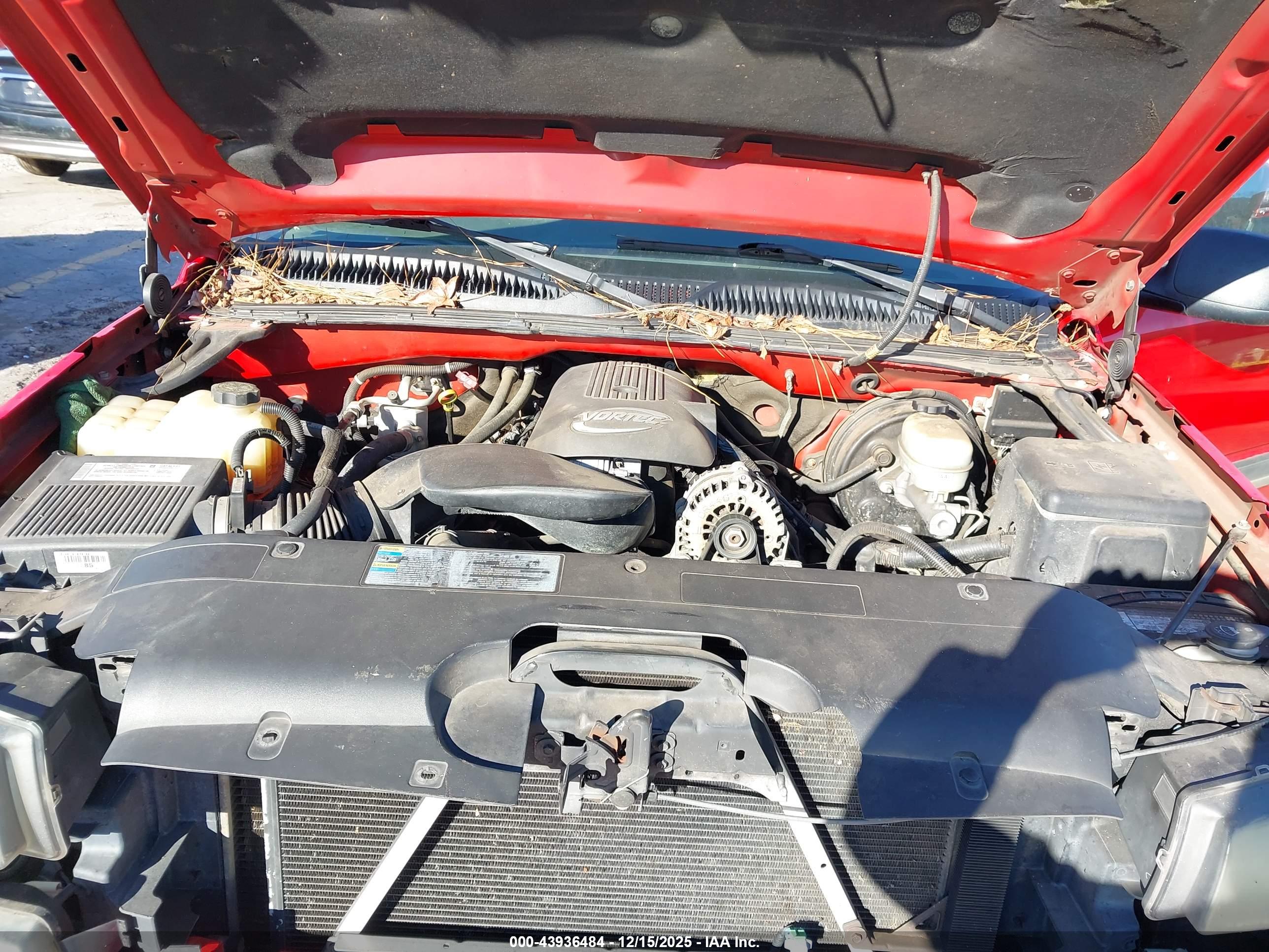 CHEVROLET SILVERADO image 10