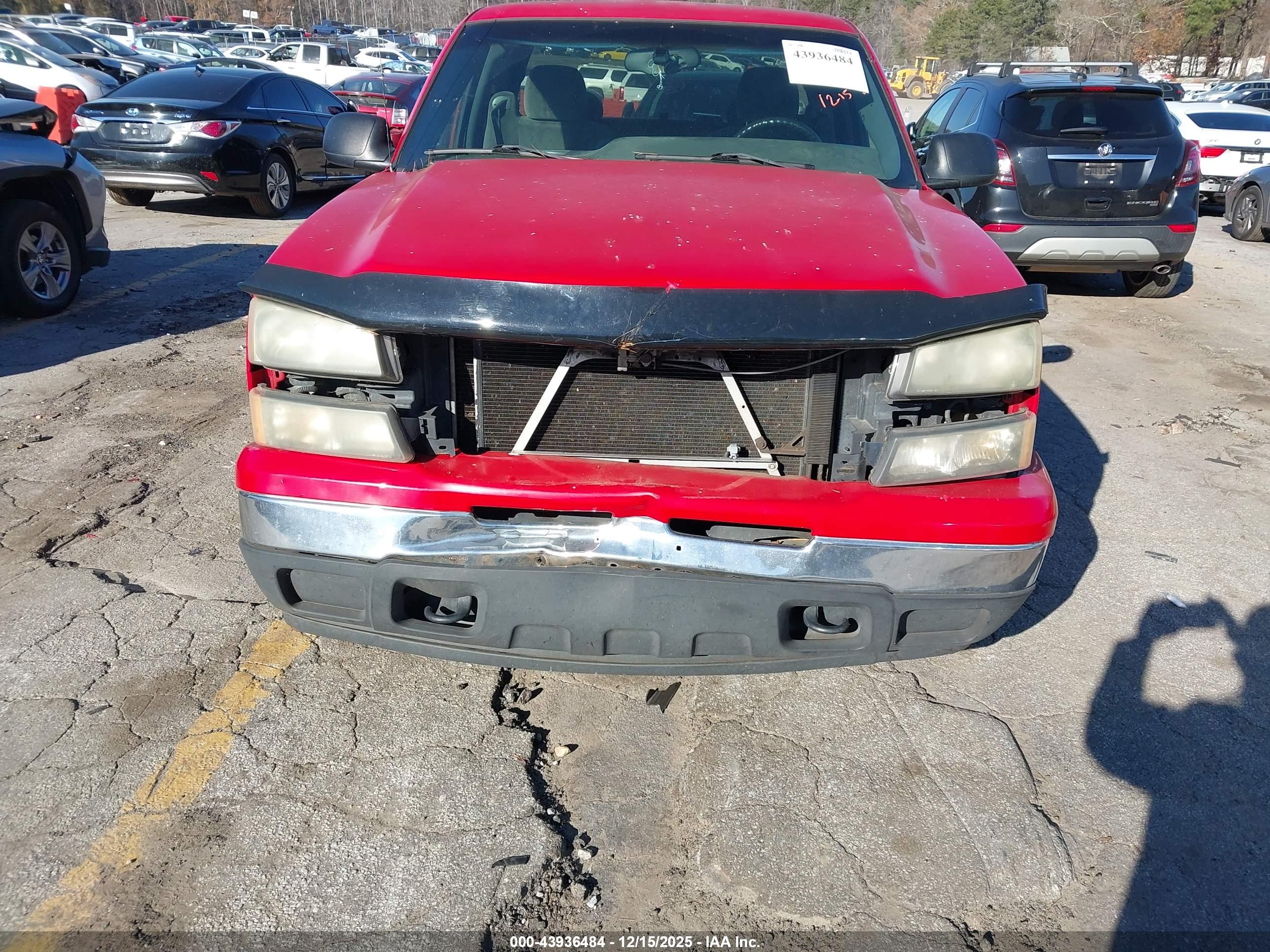 CHEVROLET SILVERADO image 6