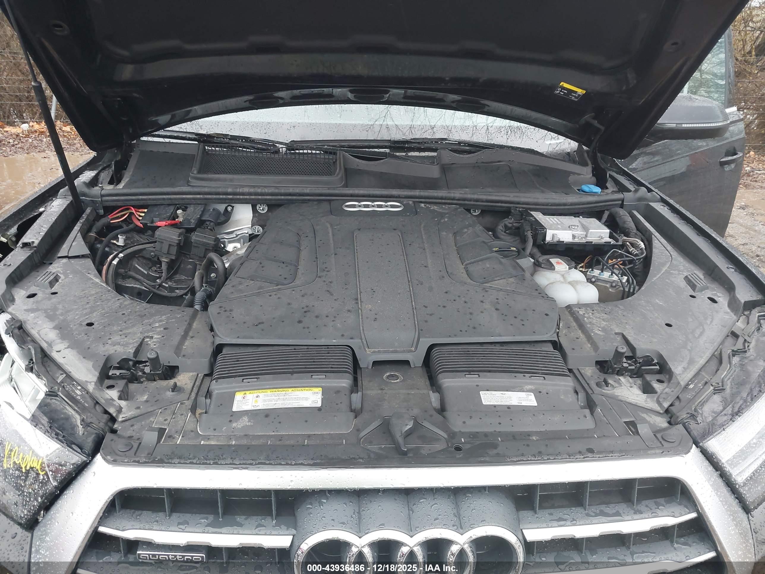 AUDI Q7 image 10
