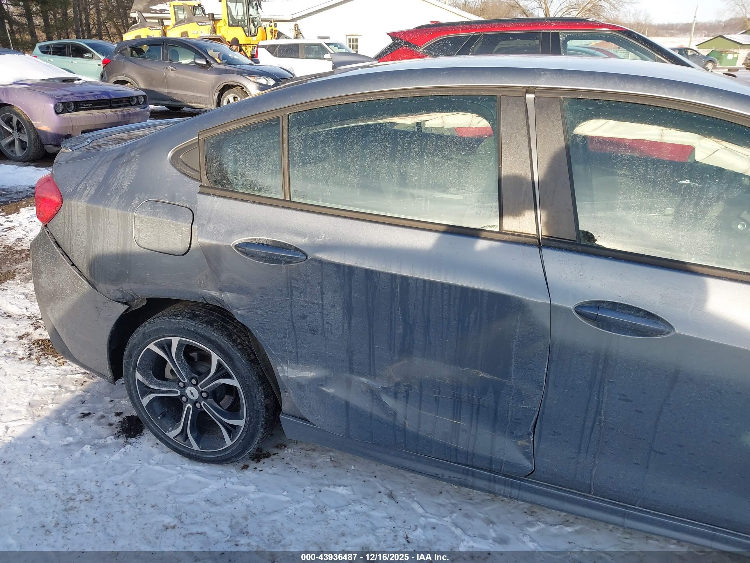 CHEVROLET CRUZE image 6
