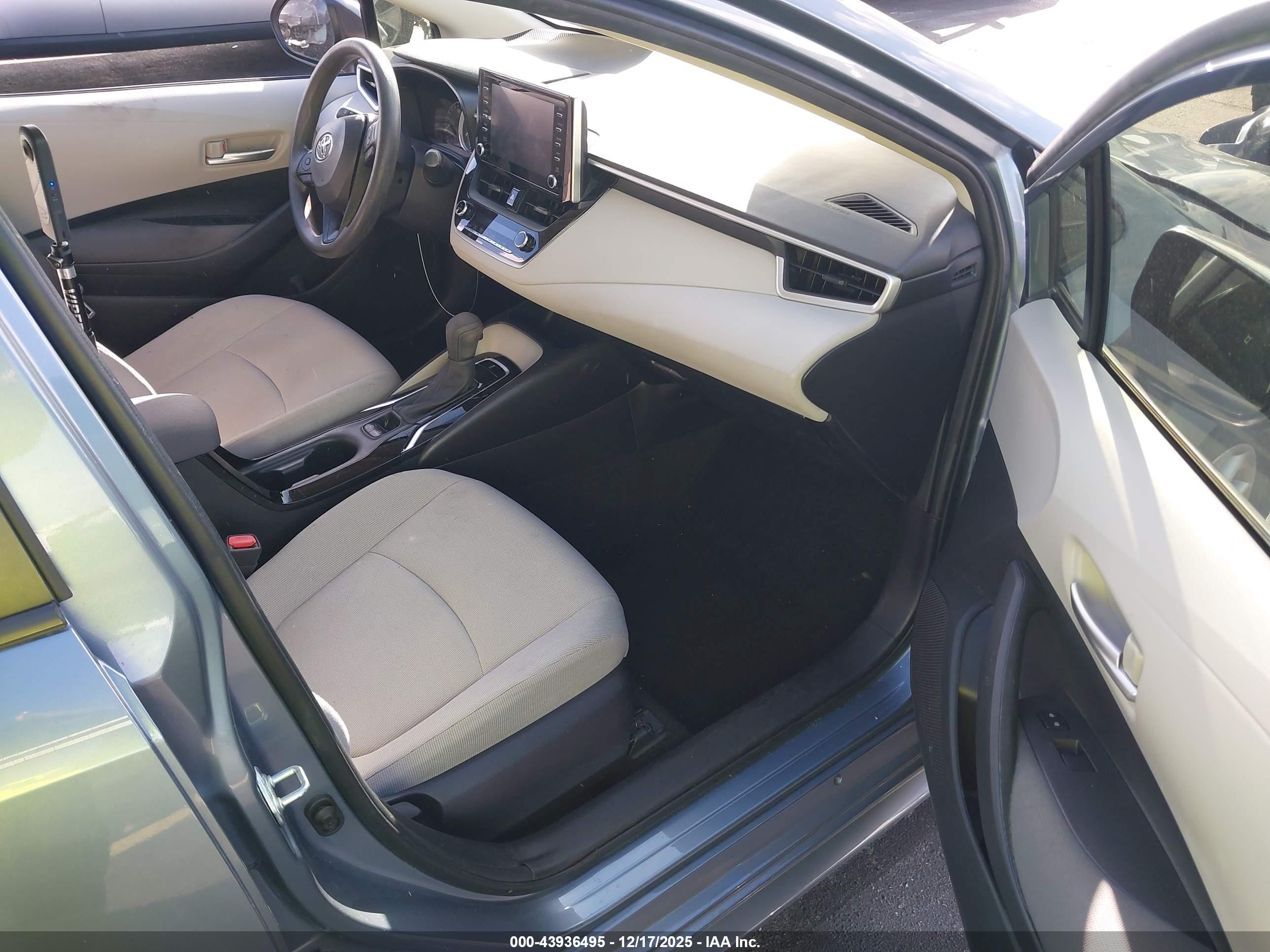 TOYOTA COROLLA image 5
