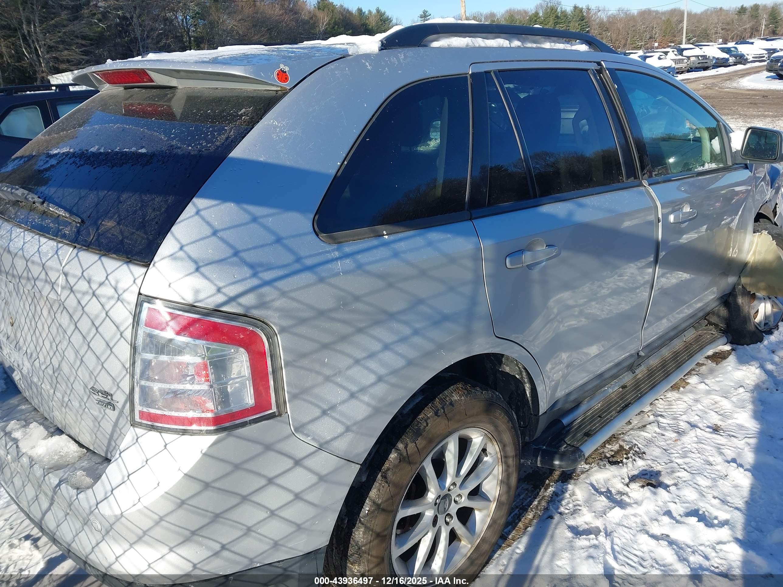 FORD EDGE image 4