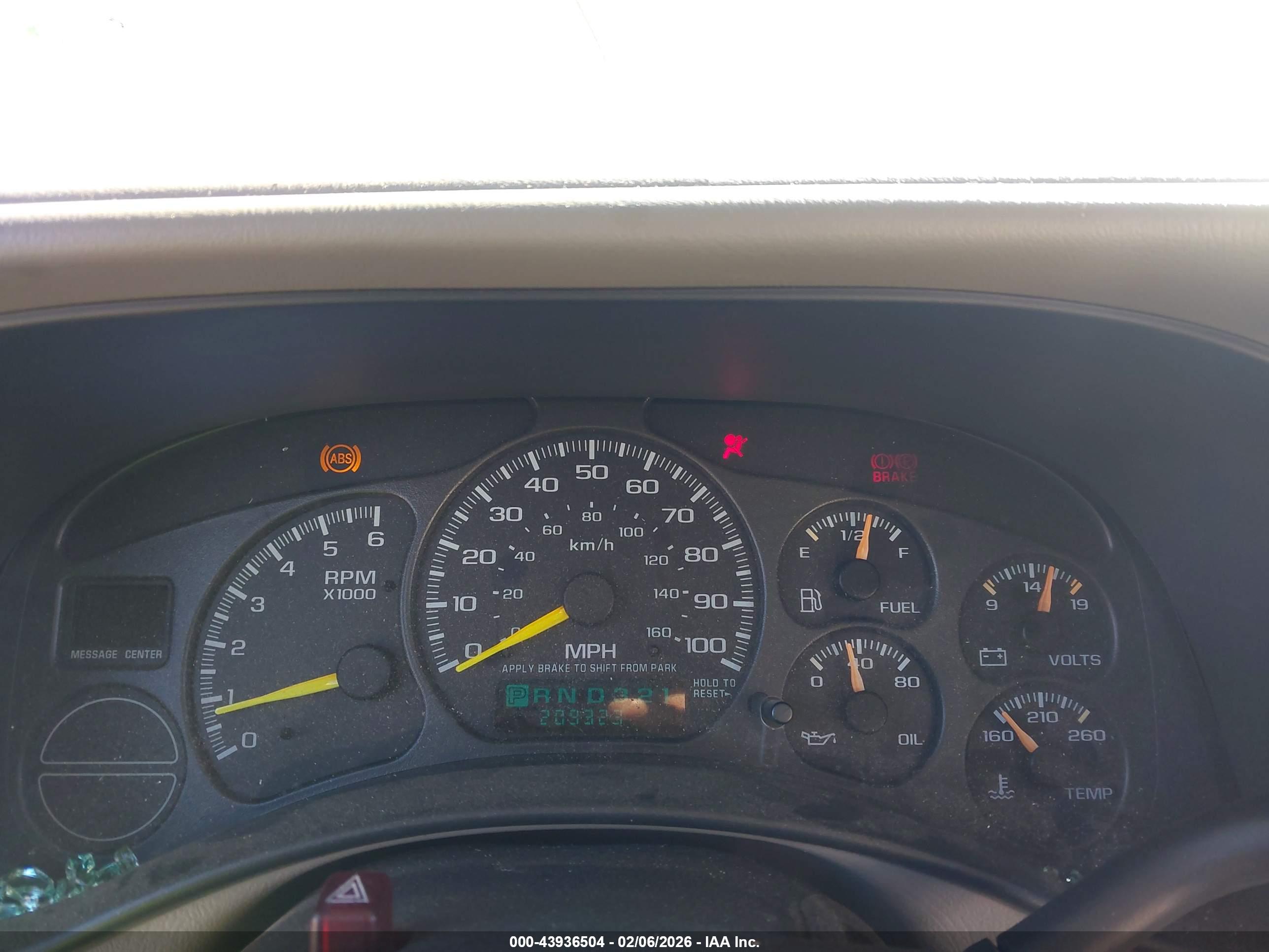GMC YUKON image 7