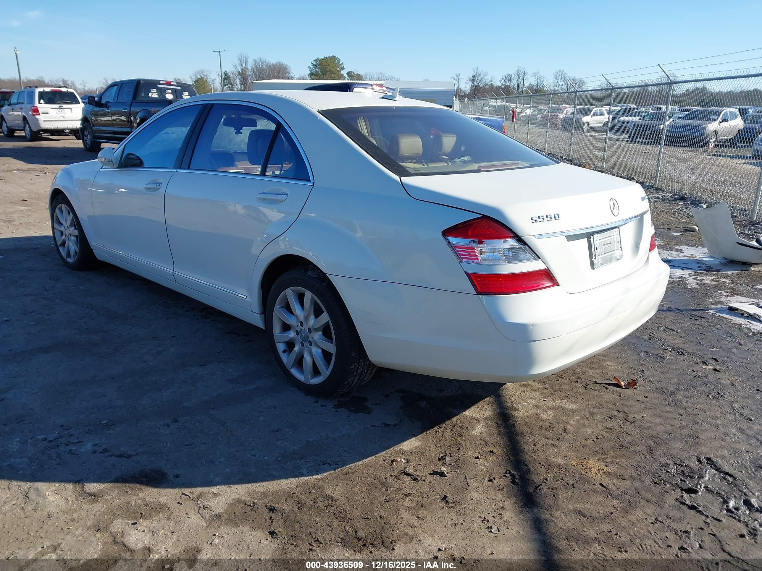 MERCEDES-BENZ S image 3