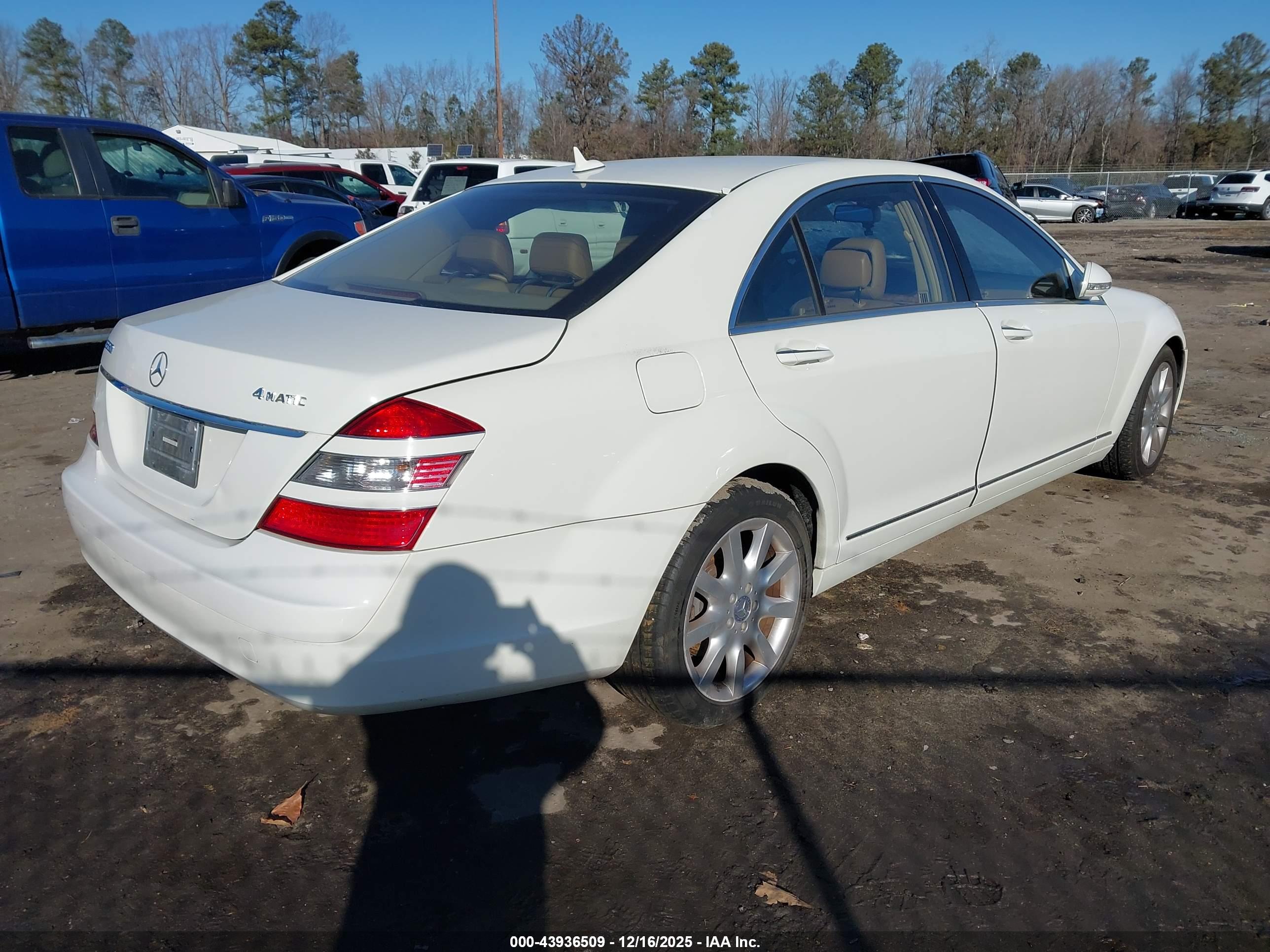 MERCEDES-BENZ S image 4