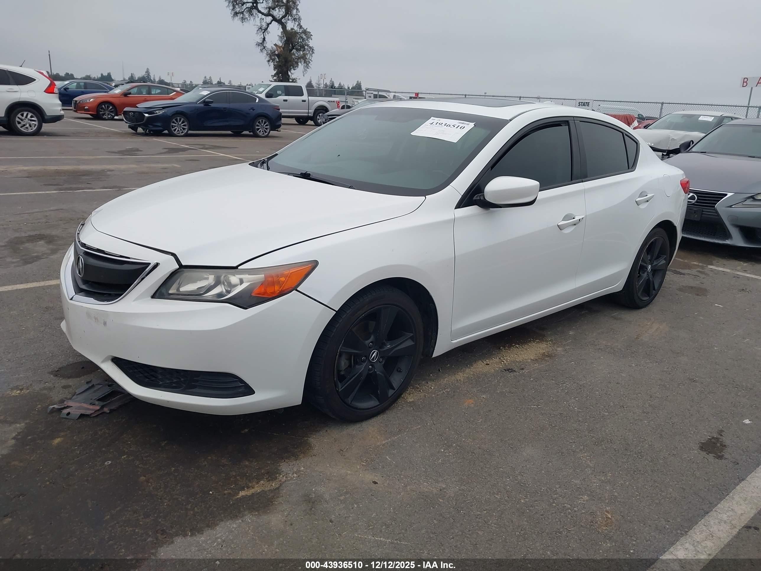 ACURA ILX image 2