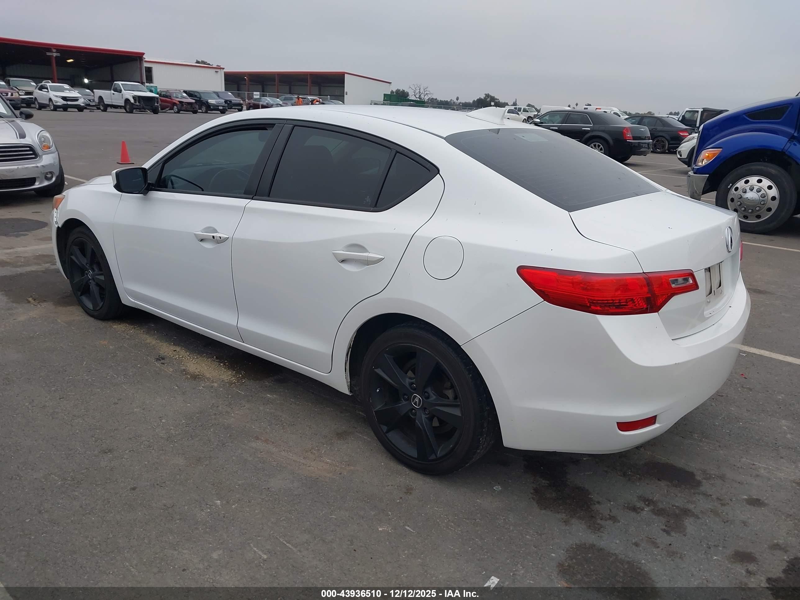 ACURA ILX image 3