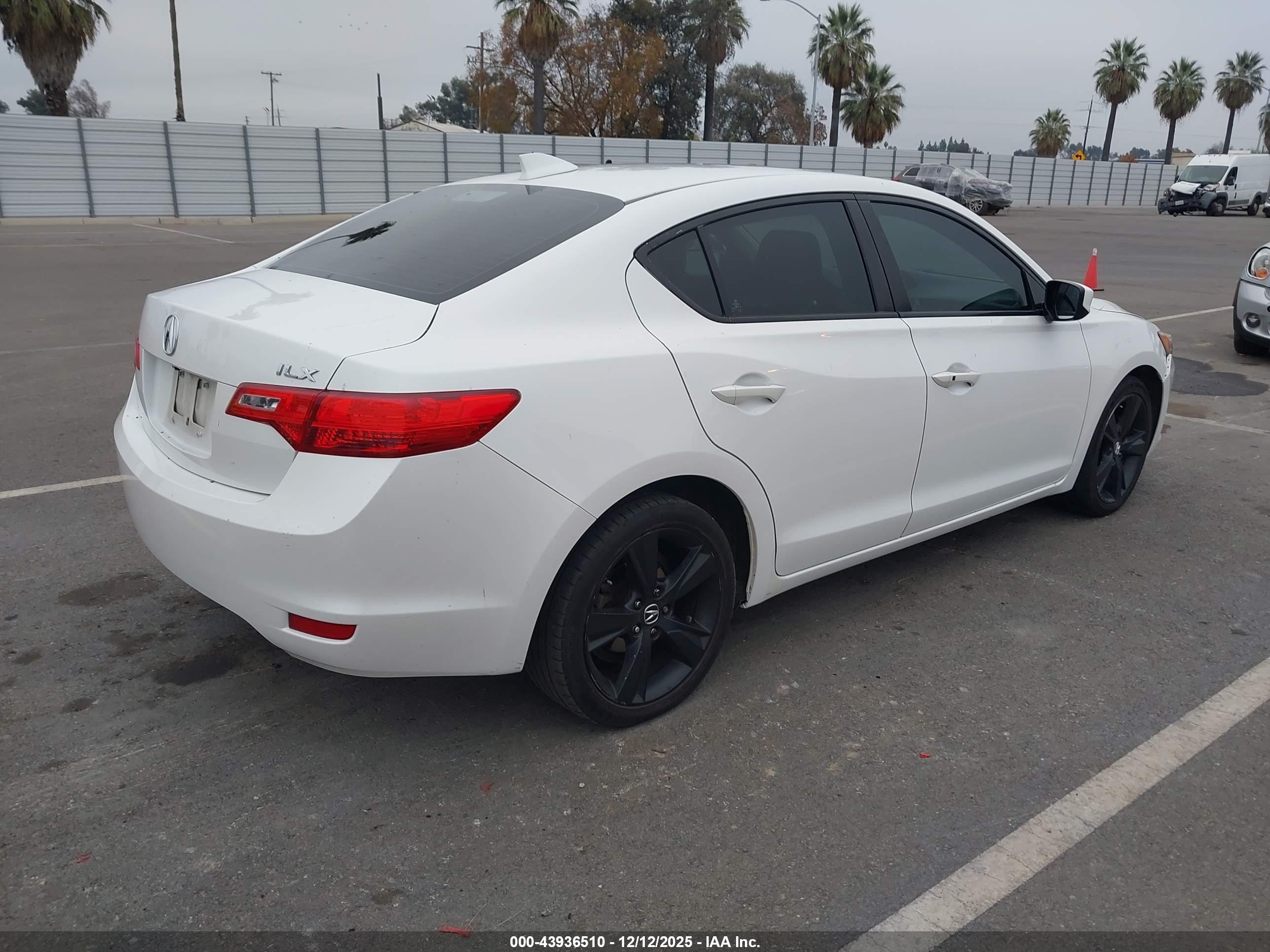 ACURA ILX image 4