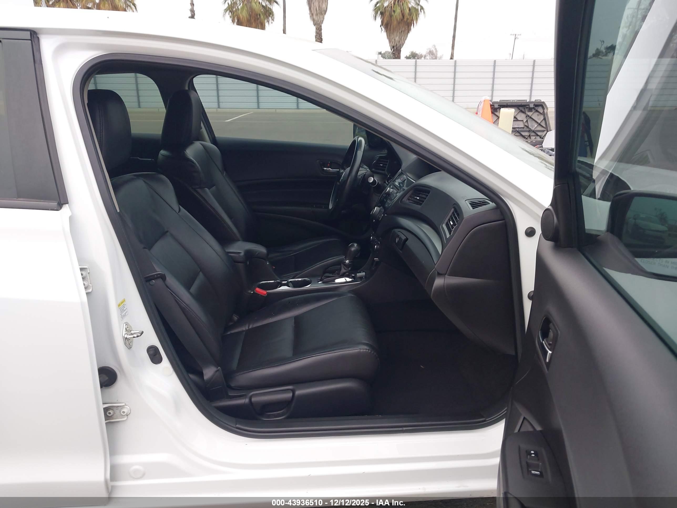 ACURA ILX image 5