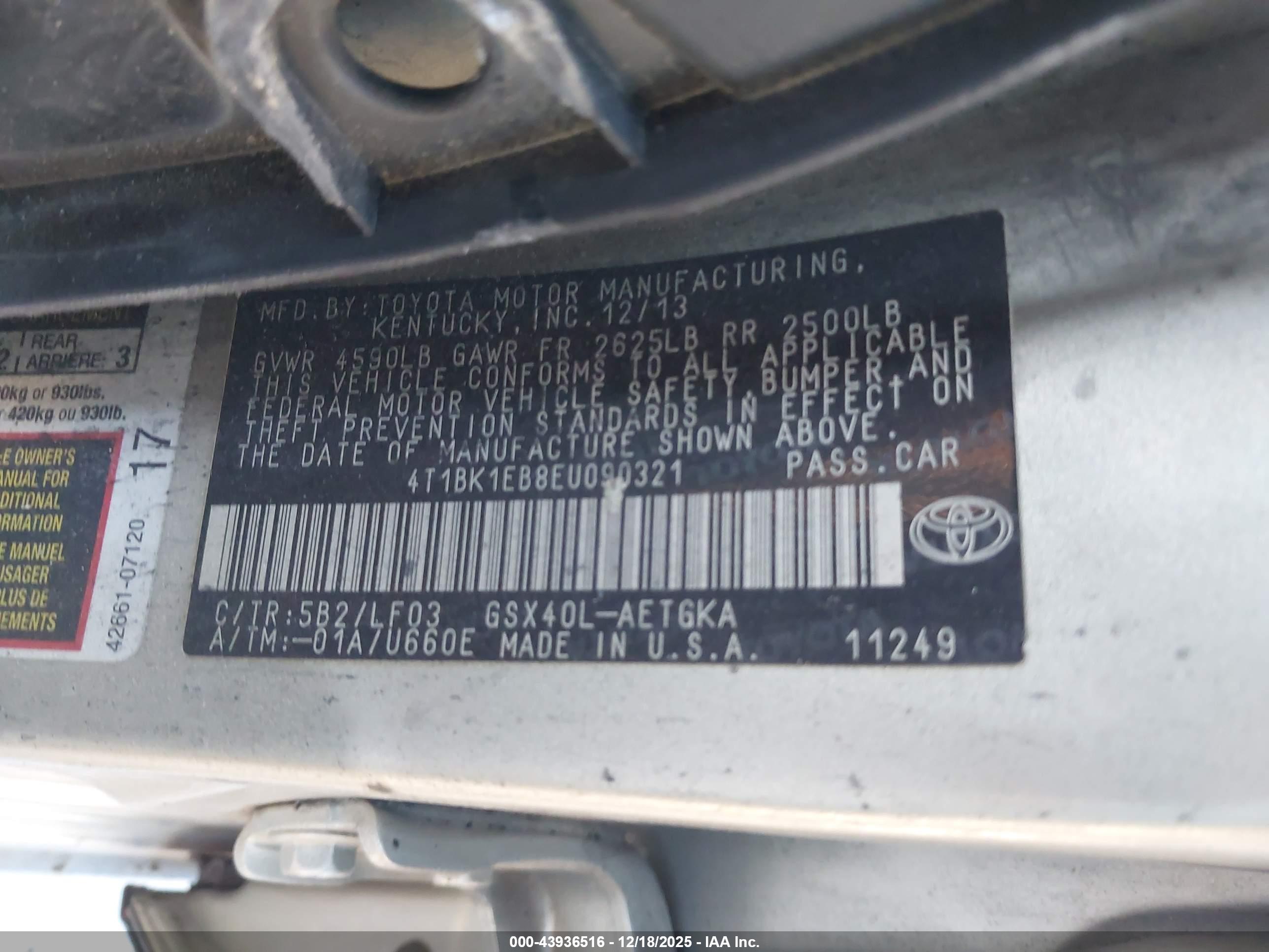TOYOTA AVALON image 9