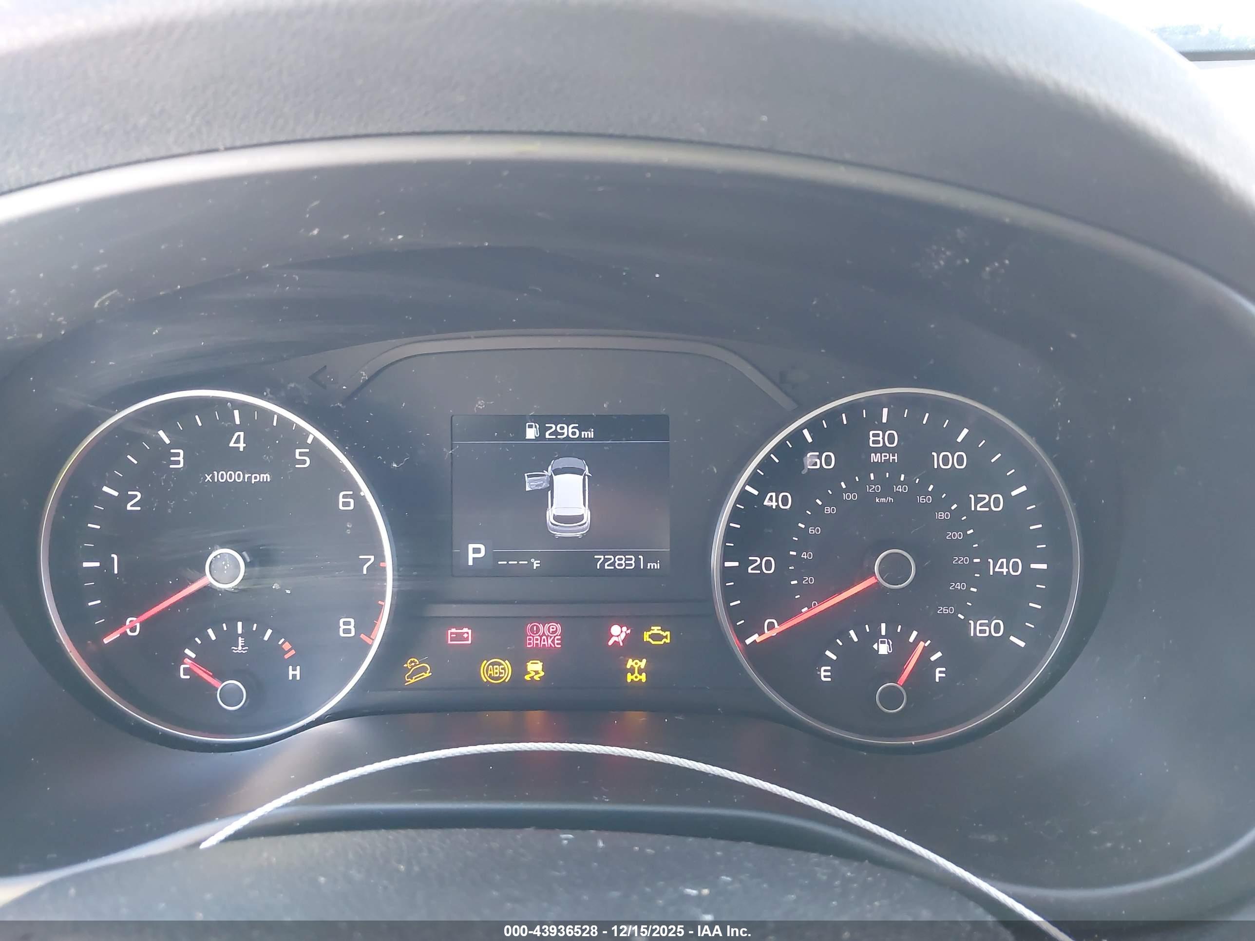 KIA SPORTAGE image 7