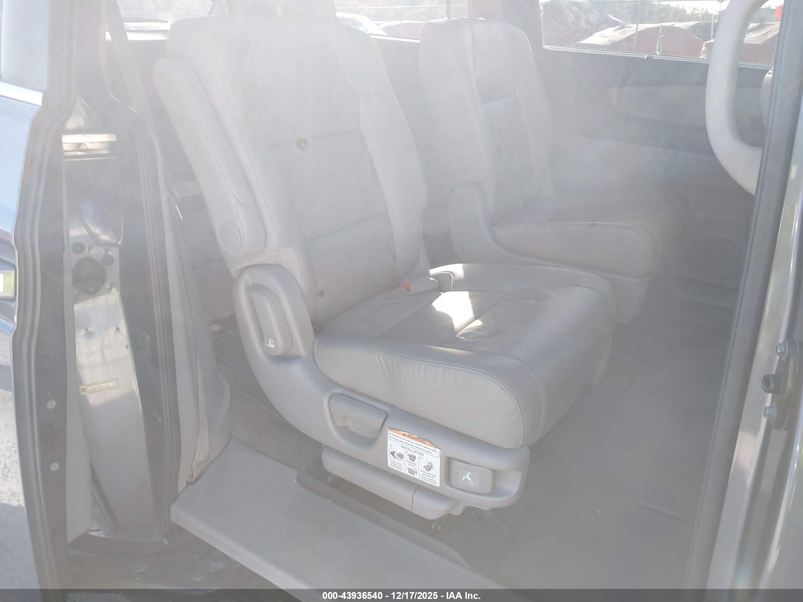 HONDA ODYSSEY image 8