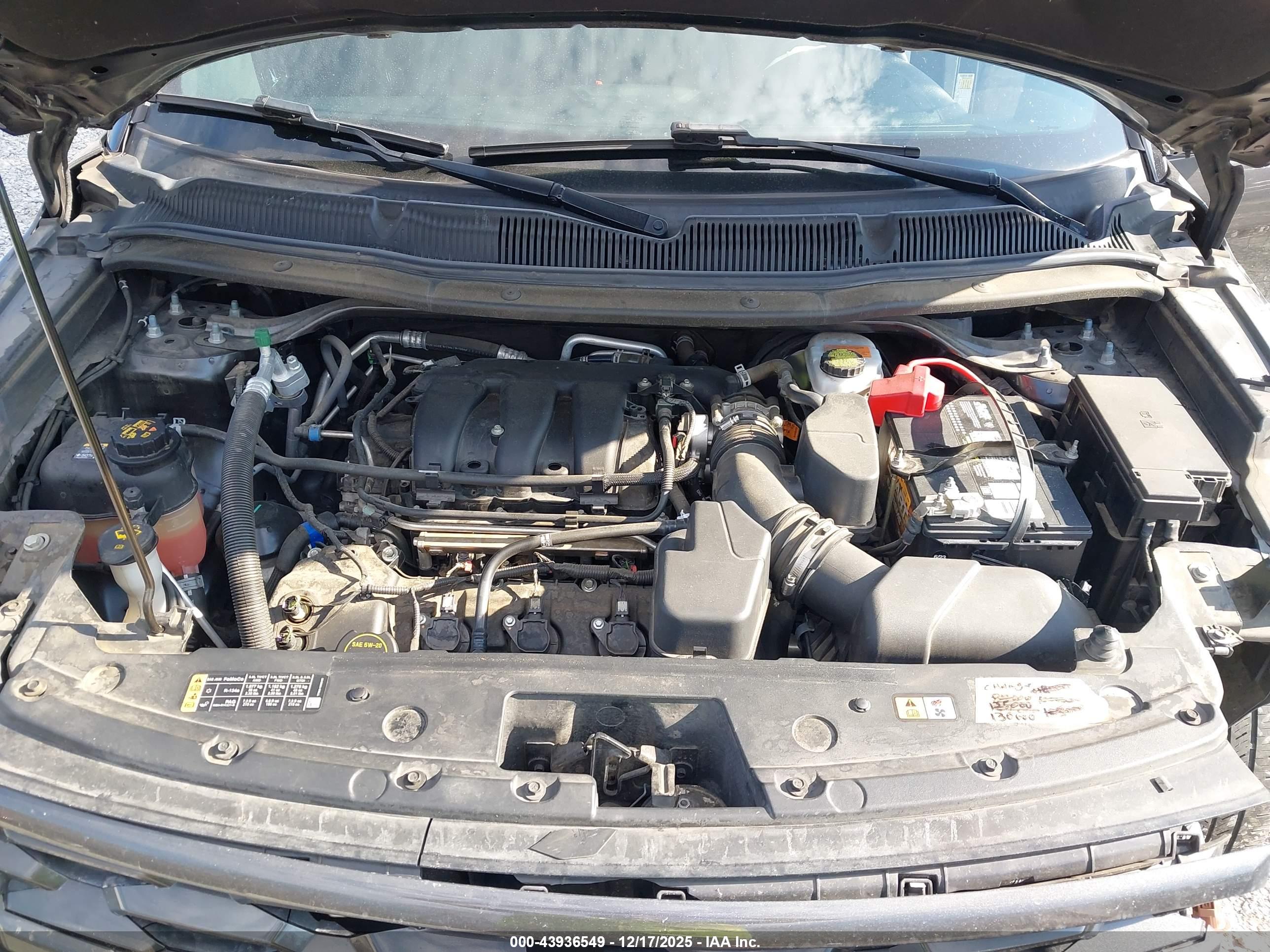 FORD EXPLORER image 10
