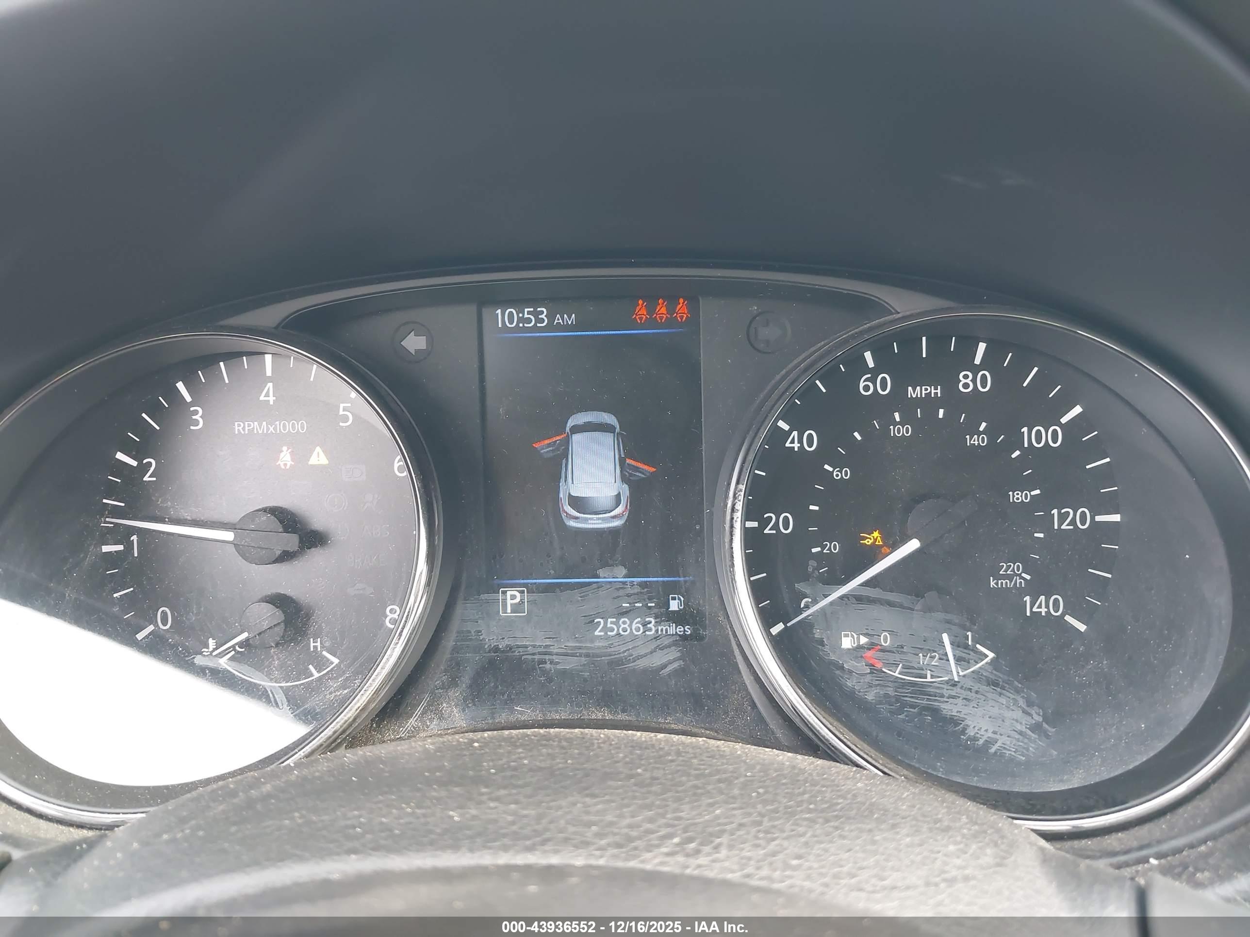 NISSAN ROGUE image 7