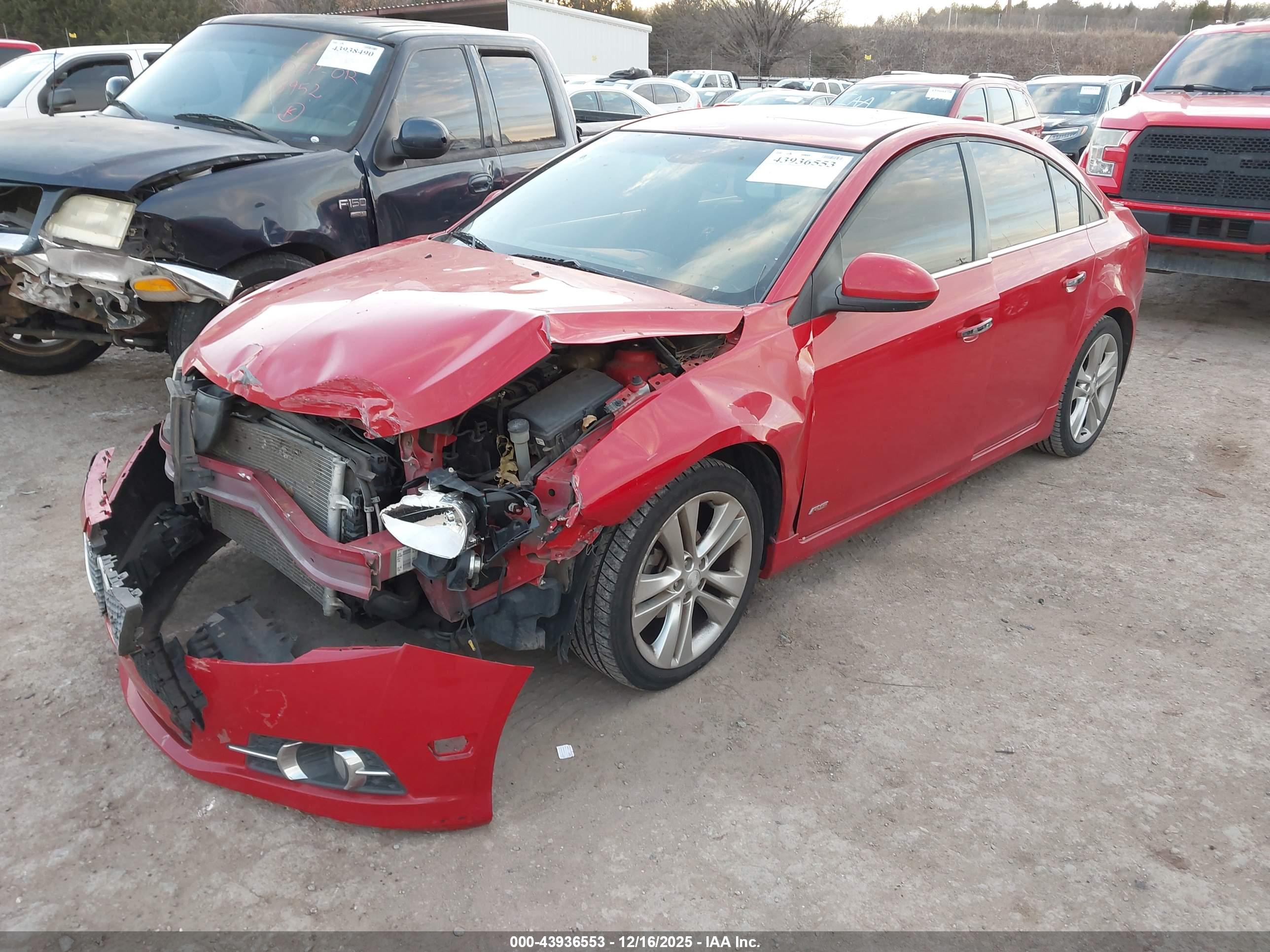 CHEVROLET CRUZE image 2