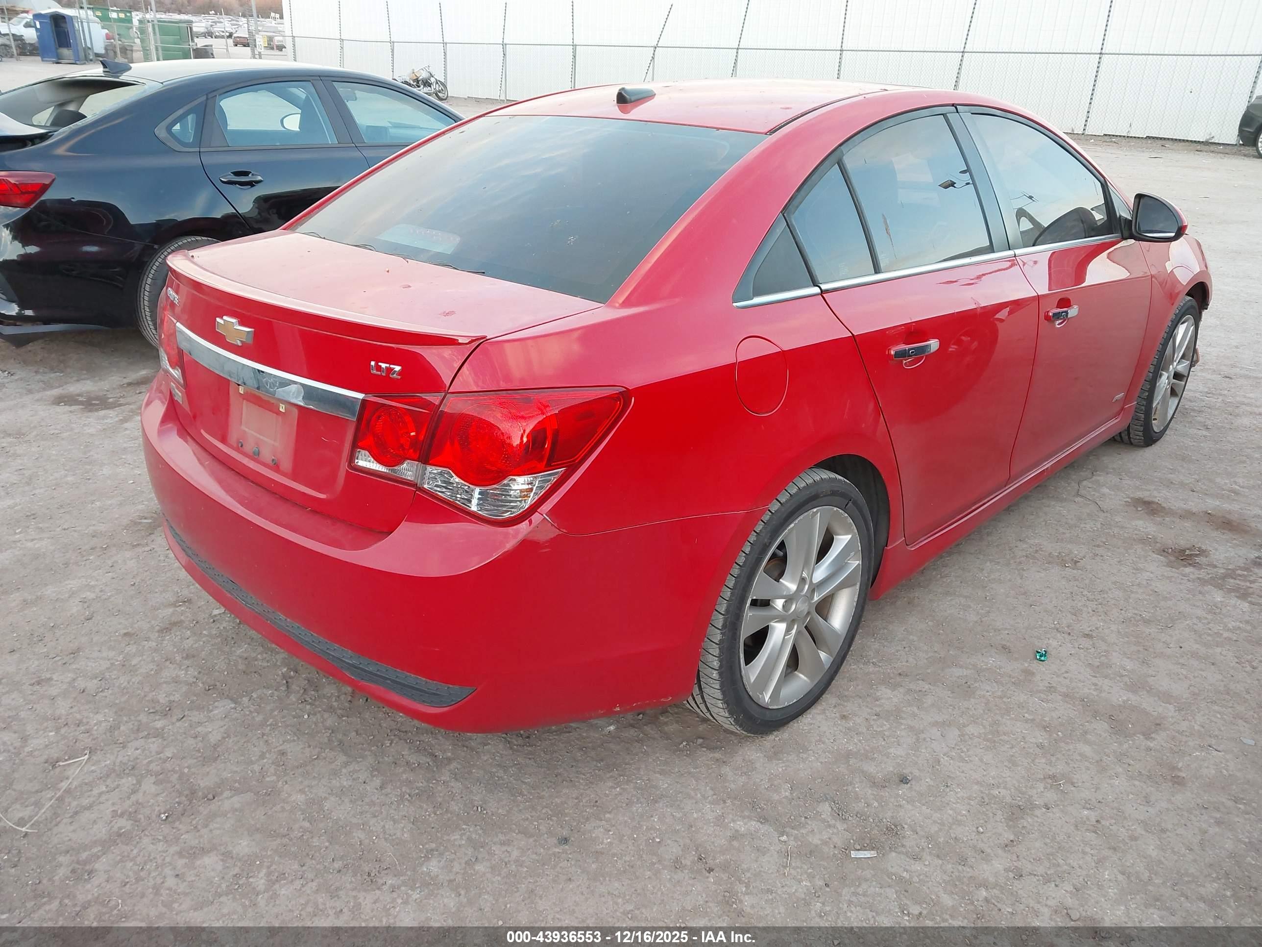 CHEVROLET CRUZE image 4
